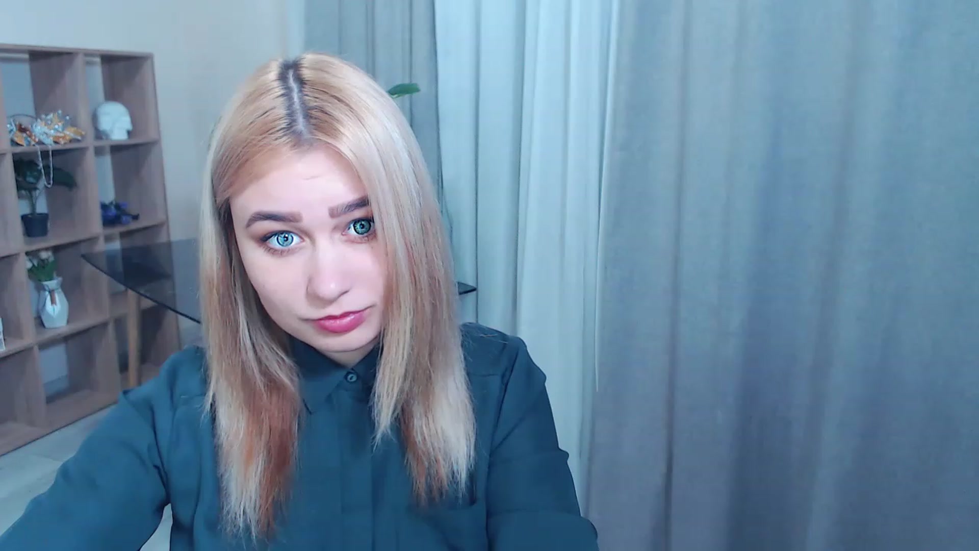 Gallery image thumbnail from Kukla_kolduna's myfreecams stream on, 02/27/2023, 16:59 image 19 of 20