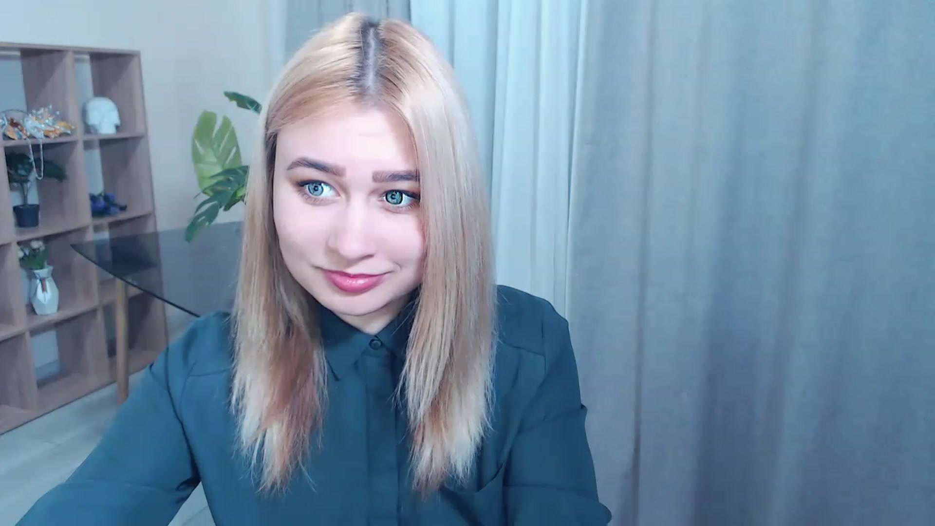 Gallery image thumbnail from Kukla_kolduna's myfreecams stream on, 02/27/2023, 16:59 image 5 of 20