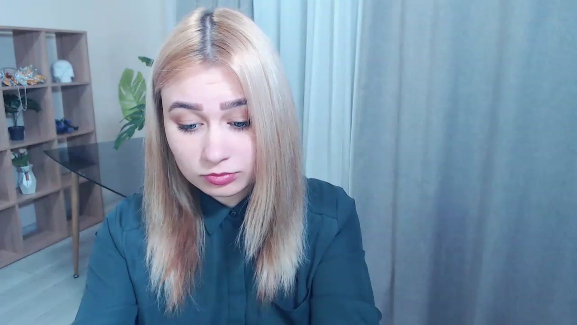 Gallery image thumbnail from Kukla_kolduna's myfreecams stream on, 02/27/2023, 16:59 image 4 of 20