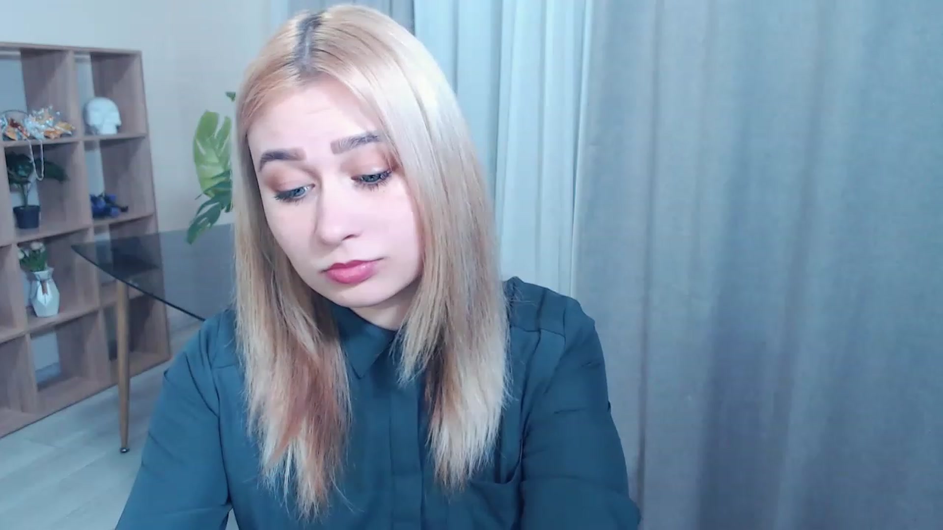 Gallery image thumbnail from Kukla_kolduna's myfreecams stream on, 02/27/2023, 16:59 image 2 of 20