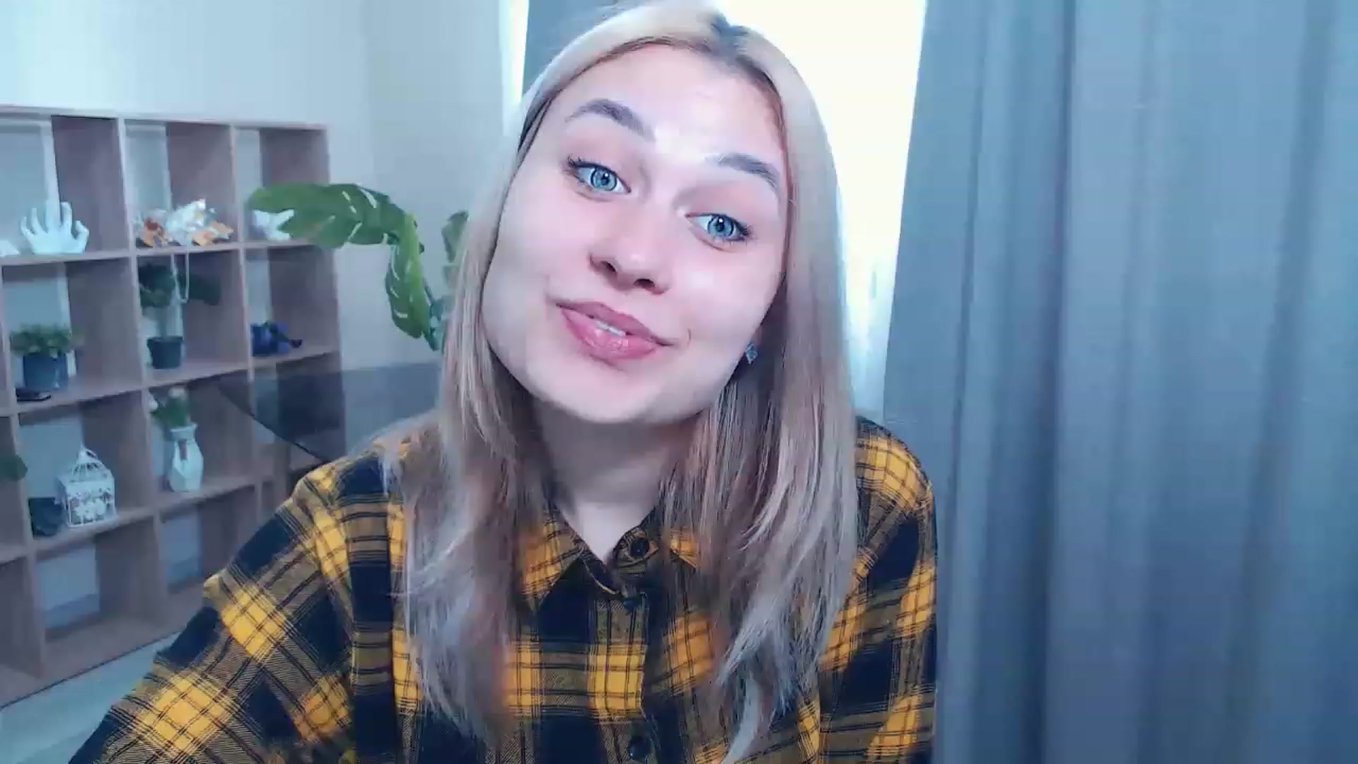 Gallery image thumbnail from Kukla_kolduna's myfreecams stream on, 03/02/2023, 12:00 image 17 of 20