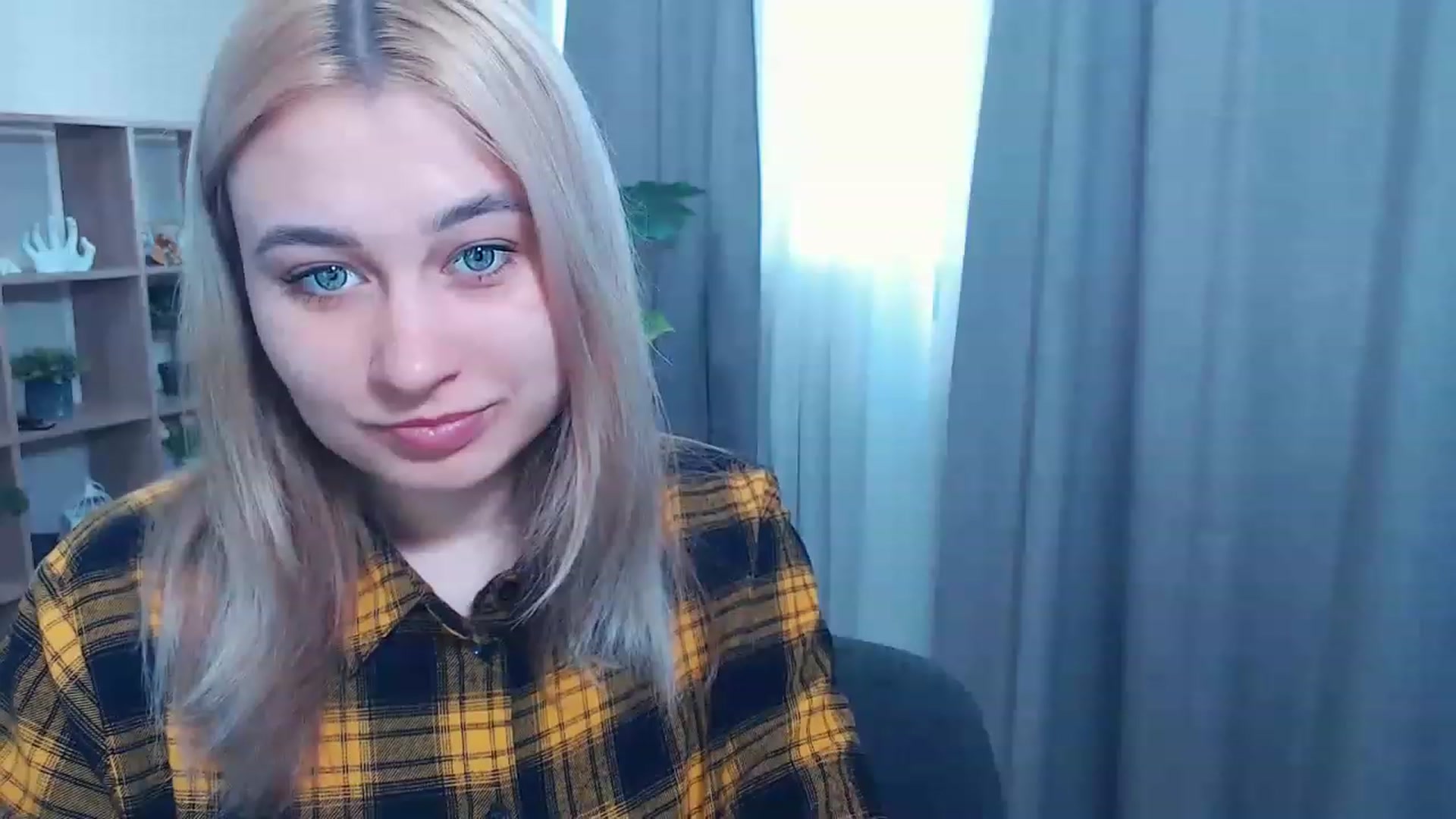 Gallery image thumbnail from Kukla_kolduna's myfreecams stream on, 03/02/2023, 12:00 image 1 of 20