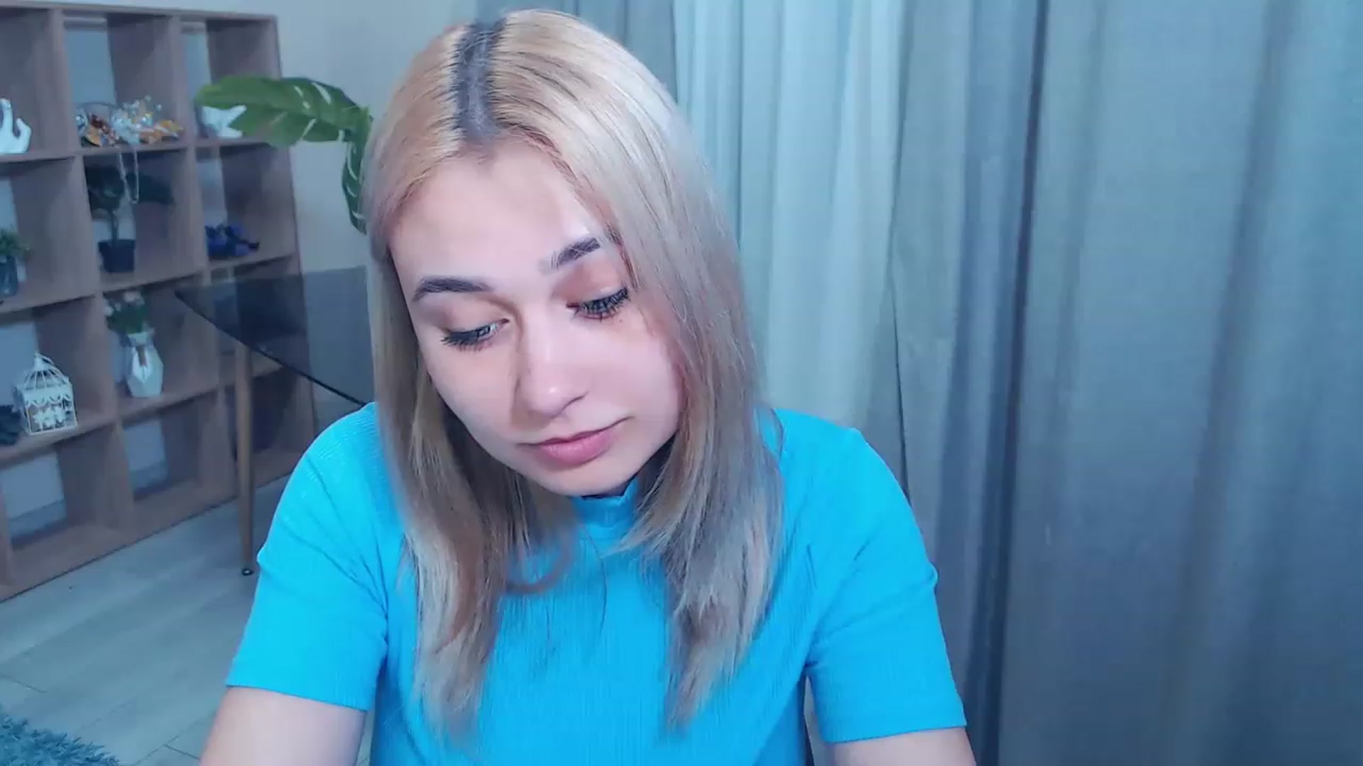 Gallery image thumbnail from Kukla_kolduna's myfreecams stream on, 03/02/2023, 16:48 image 10 of 20