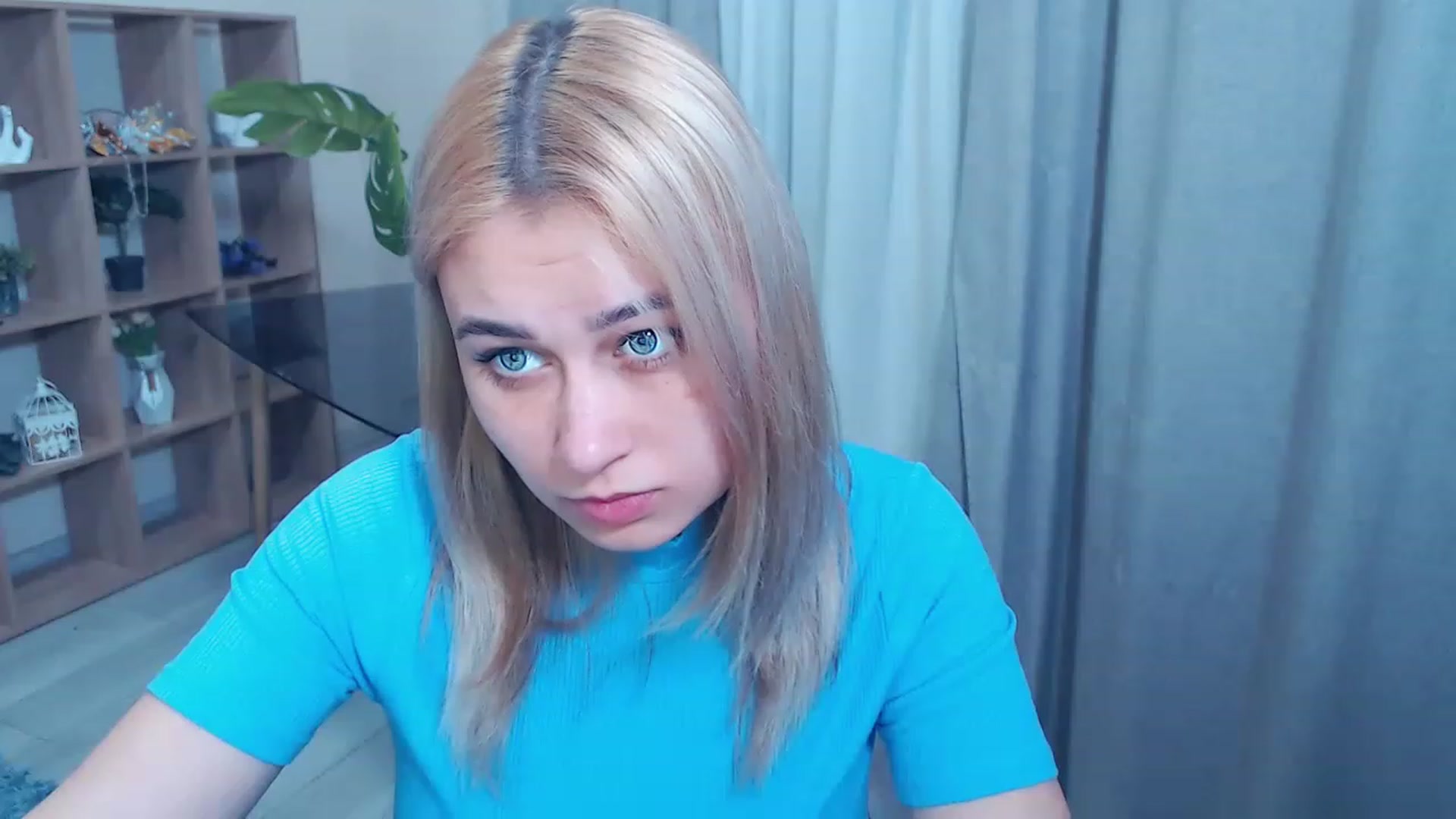 Gallery image thumbnail from Kukla_kolduna's myfreecams stream on, 03/02/2023, 16:48 image 7 of 20