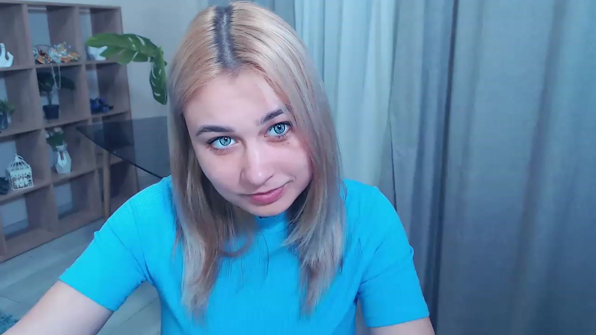 Gallery image thumbnail from Kukla_kolduna's myfreecams stream on, 03/02/2023, 16:48 image 6 of 20