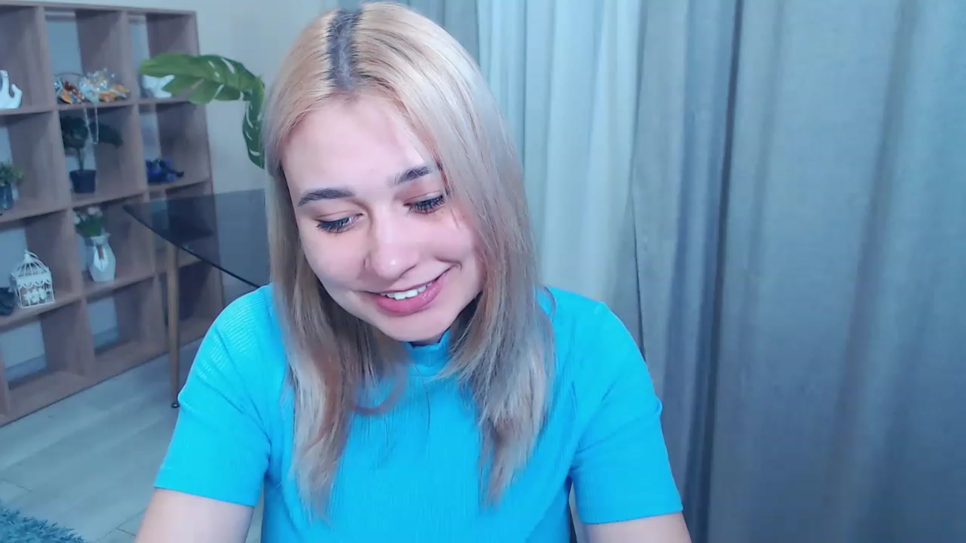 Gallery image thumbnail from Kukla_kolduna's myfreecams stream on, 03/02/2023, 16:48 image 12 of 20