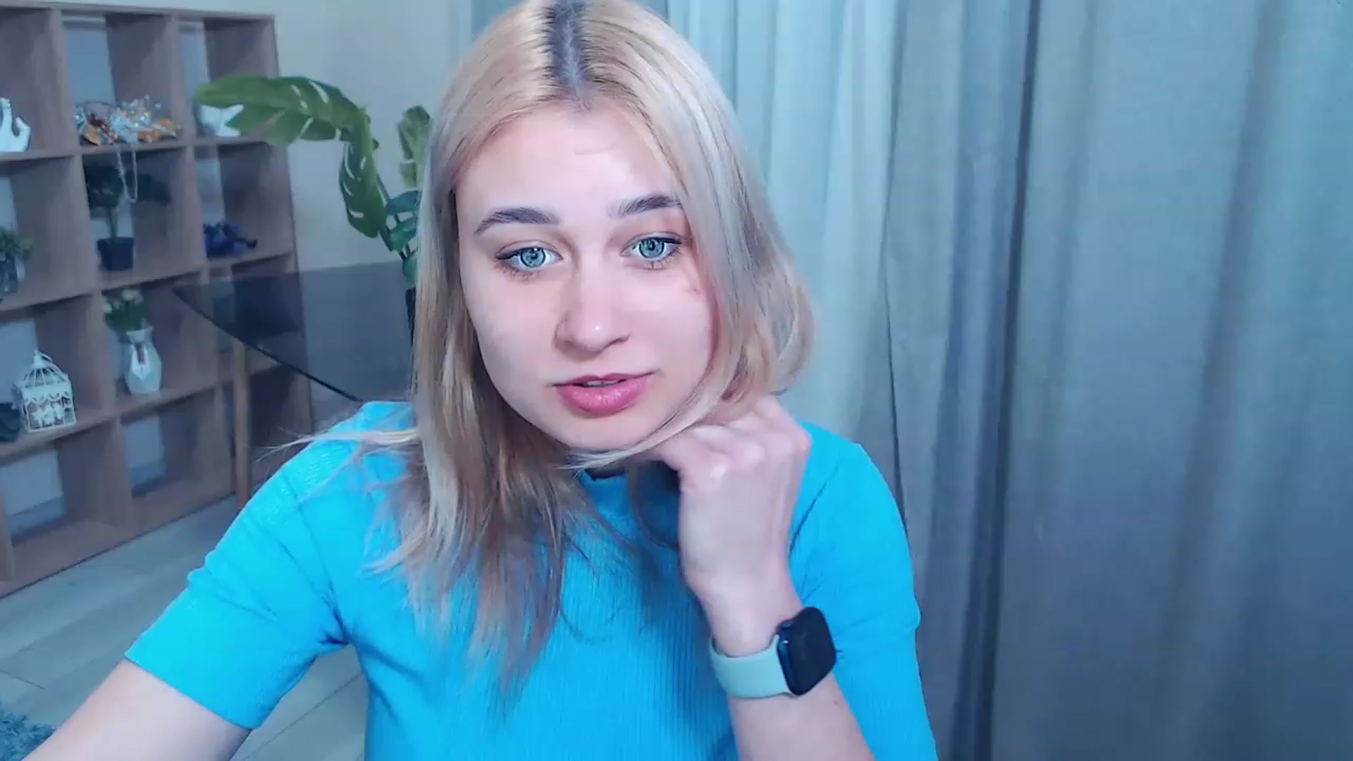 Gallery image thumbnail from Kukla_kolduna's myfreecams stream on, 03/02/2023, 16:48 image 17 of 20
