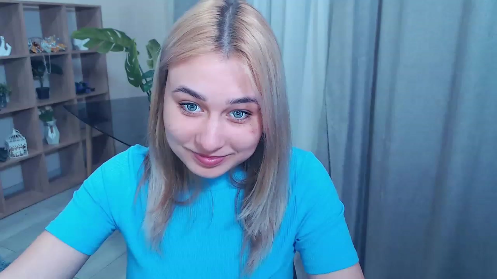 Gallery image thumbnail from Kukla_kolduna's myfreecams stream on, 03/02/2023, 16:48 image 5 of 20