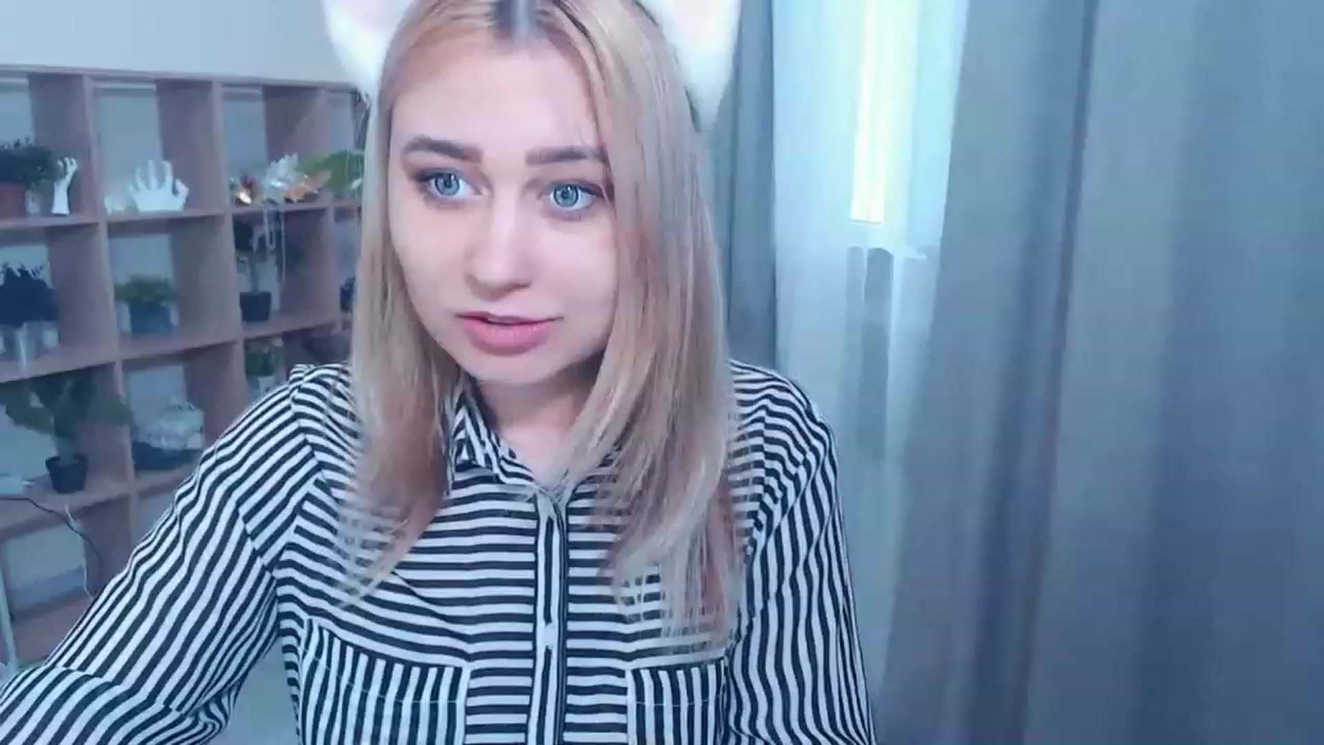 Gallery image thumbnail from Kukla_kolduna's myfreecams stream on, 03/05/2023, 14:59 image 13 of 20