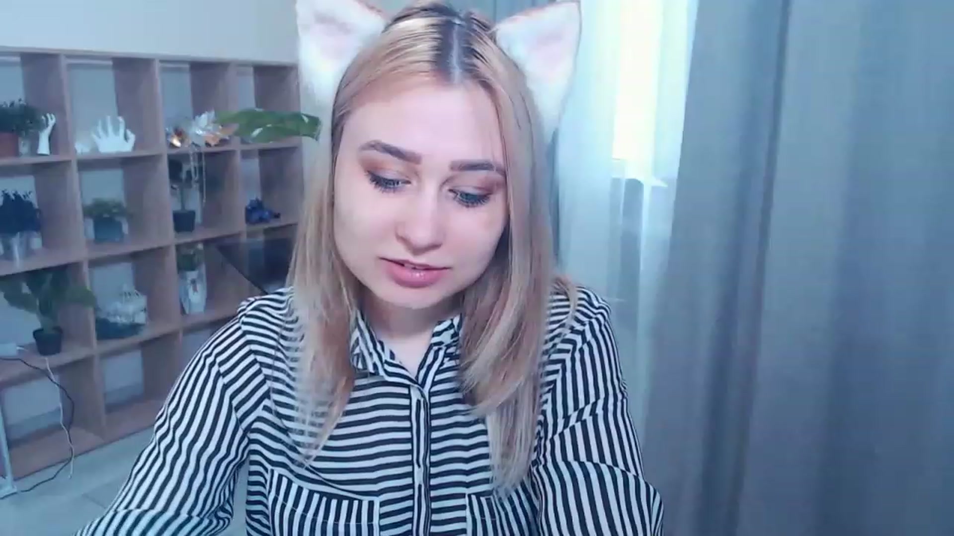 Gallery image thumbnail from Kukla_kolduna's myfreecams stream on, 03/05/2023, 14:59 image 7 of 20