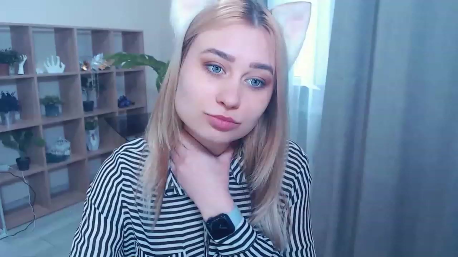 Gallery image thumbnail from Kukla_kolduna's myfreecams stream on, 03/05/2023, 14:59 image 1 of 20