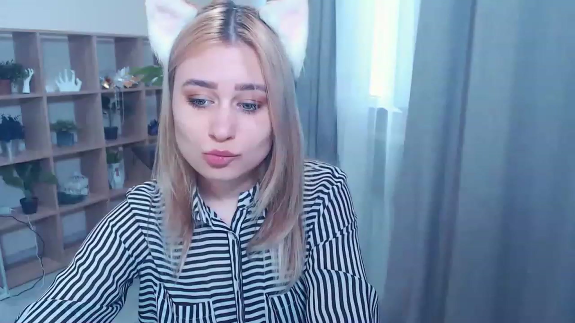 Gallery image thumbnail from Kukla_kolduna's myfreecams stream on, 03/05/2023, 14:59 image 9 of 20