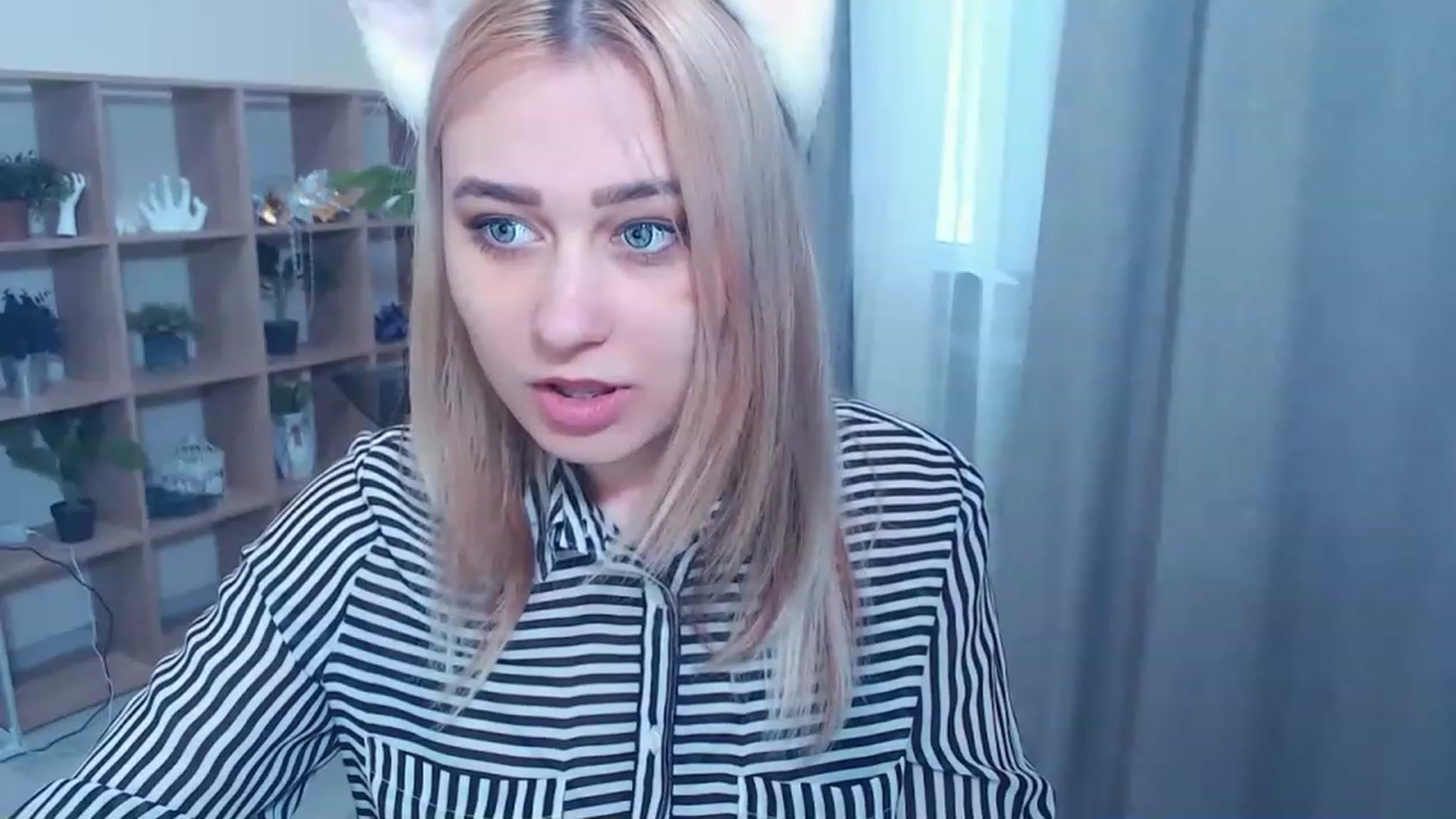 Gallery image thumbnail from Kukla_kolduna's myfreecams stream on, 03/05/2023, 14:59 image 16 of 20