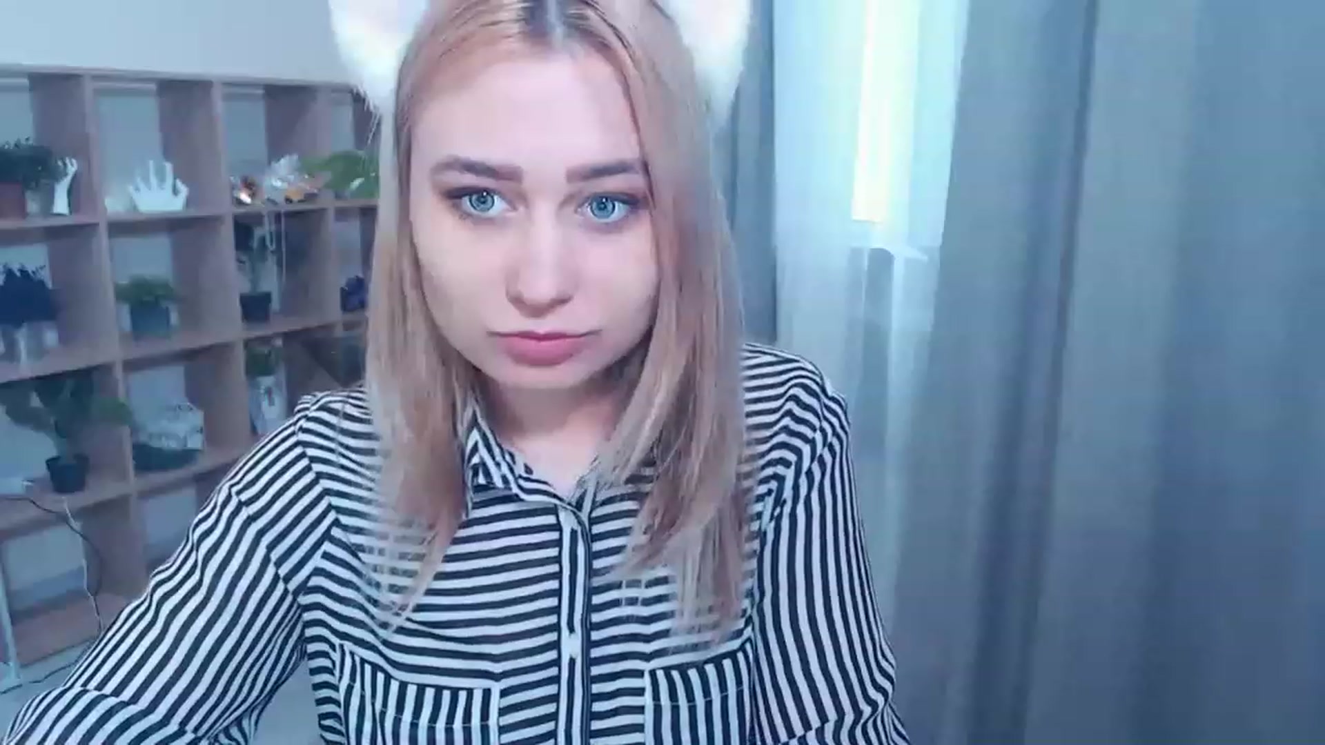 Gallery image thumbnail from Kukla_kolduna's myfreecams stream on, 03/05/2023, 14:59 image 12 of 20