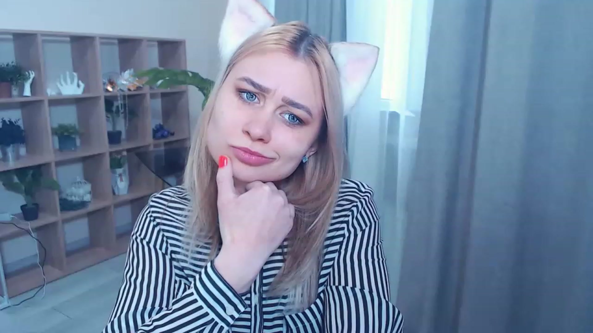 Gallery image thumbnail from Kukla_kolduna's myfreecams stream on, 03/05/2023, 14:59 image 10 of 20