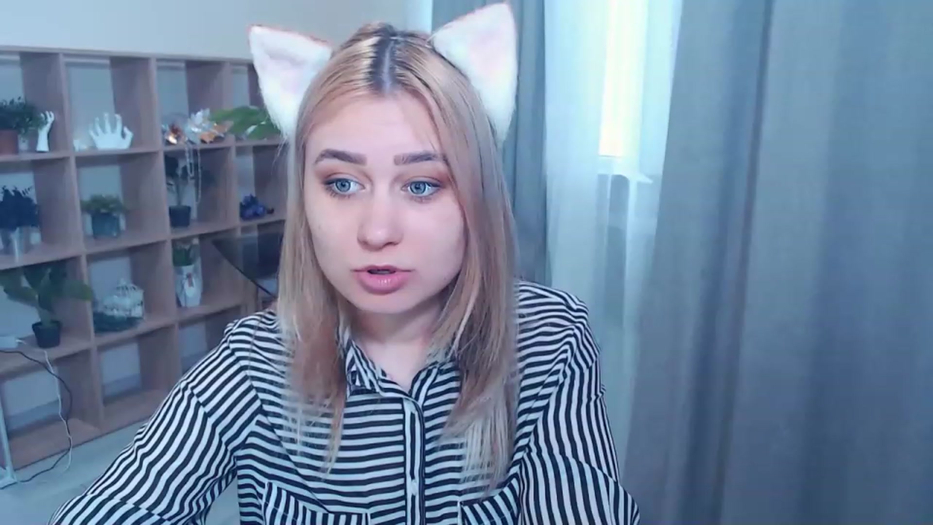 Gallery image thumbnail from Kukla_kolduna's myfreecams stream on, 03/05/2023, 14:59 image 11 of 20