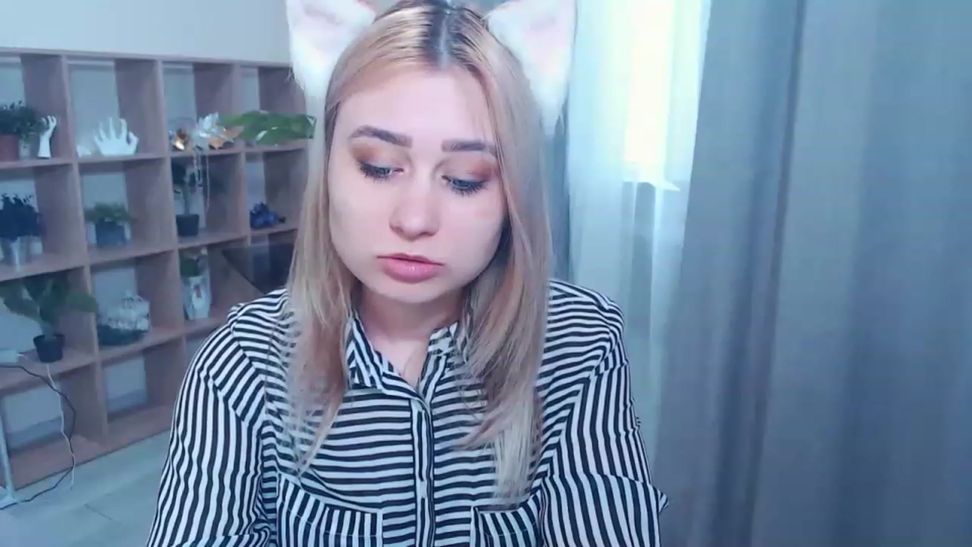 Gallery image thumbnail from Kukla_kolduna's myfreecams stream on, 03/05/2023, 14:59 image 5 of 20