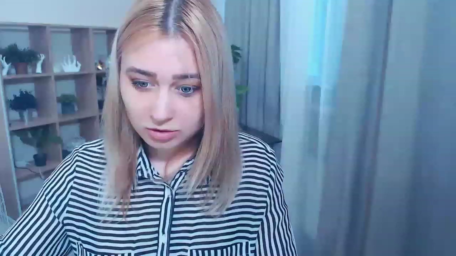 Gallery image thumbnail from Kukla_kolduna's myfreecams stream on, 03/05/2023, 15:25 image 17 of 20