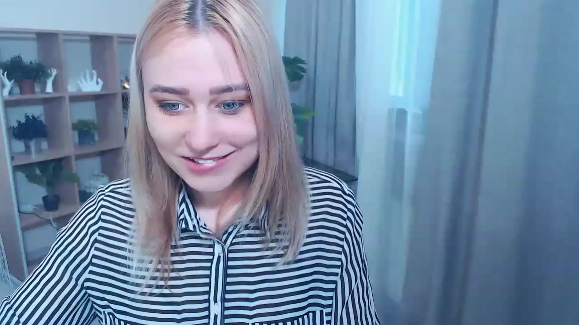 Gallery image thumbnail from Kukla_kolduna's myfreecams stream on, 03/05/2023, 15:25 image 2 of 20