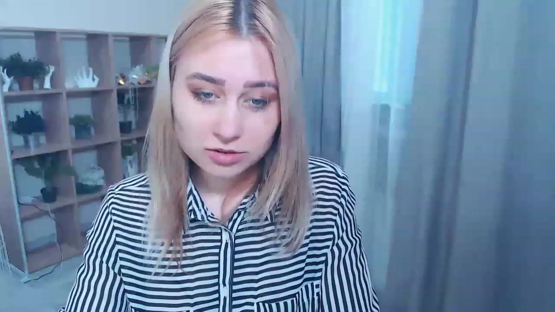 Gallery image thumbnail from Kukla_kolduna's myfreecams stream on, 03/05/2023, 15:25 image 3 of 20
