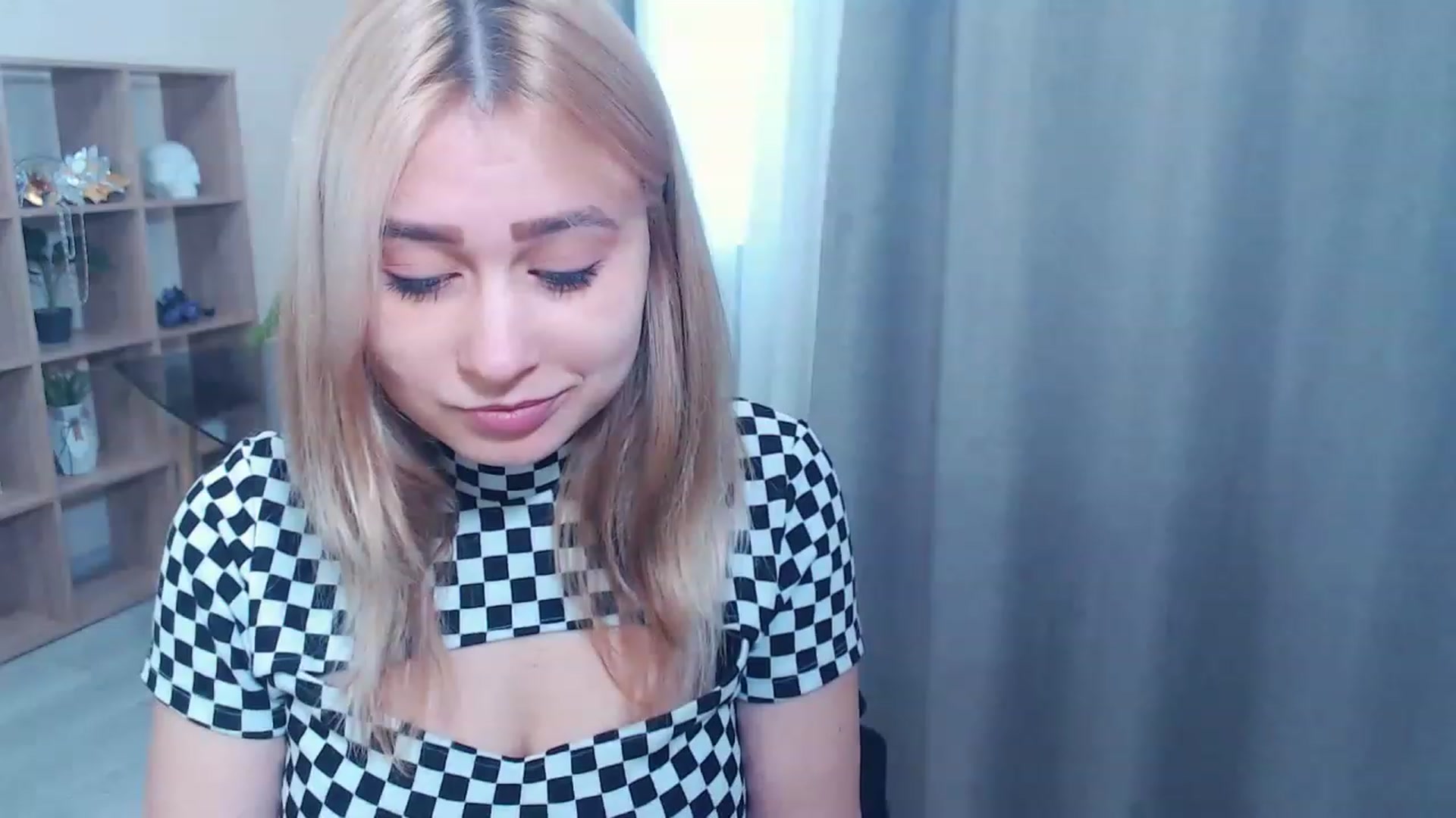 Gallery image thumbnail from Kukla_kolduna's myfreecams stream on, 03/06/2023, 15:19 image 16 of 20