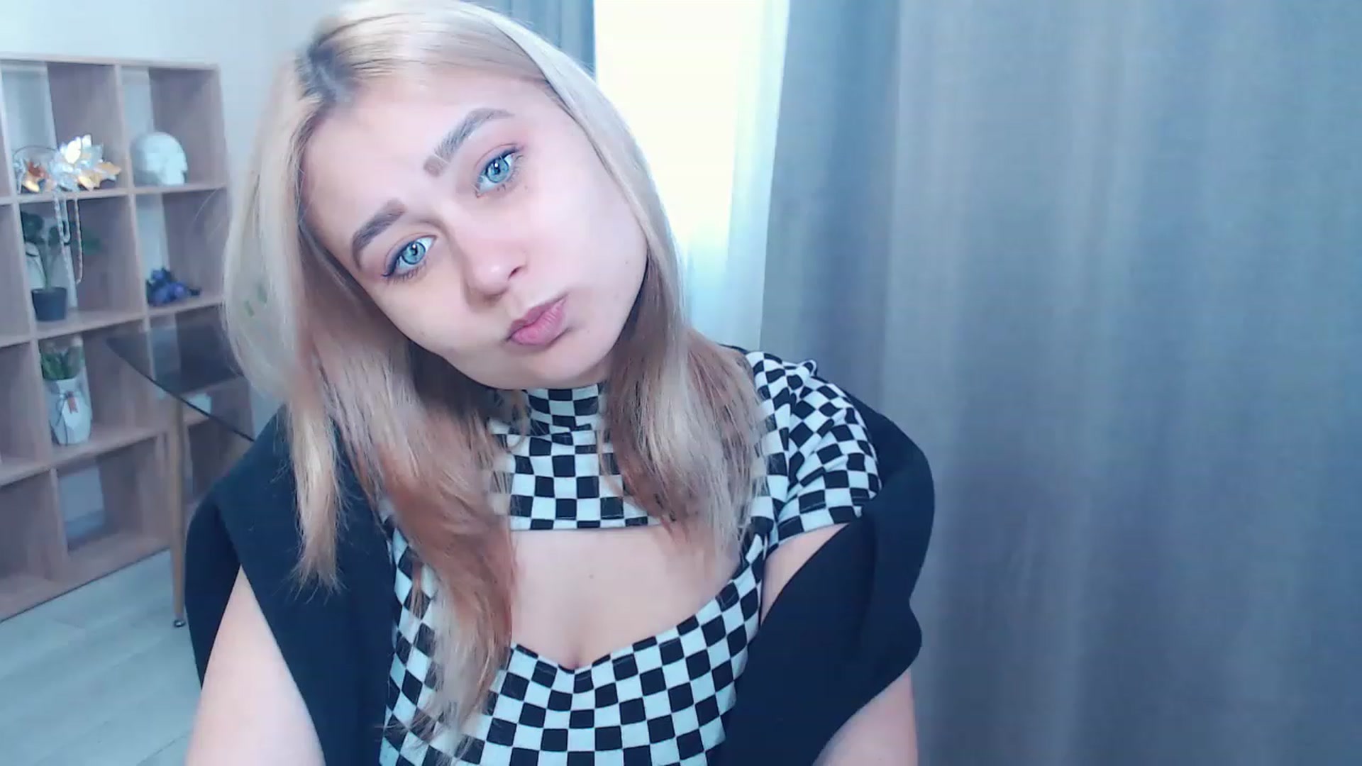 Gallery image thumbnail from Kukla_kolduna's myfreecams stream on, 03/06/2023, 15:19 image 1 of 20
