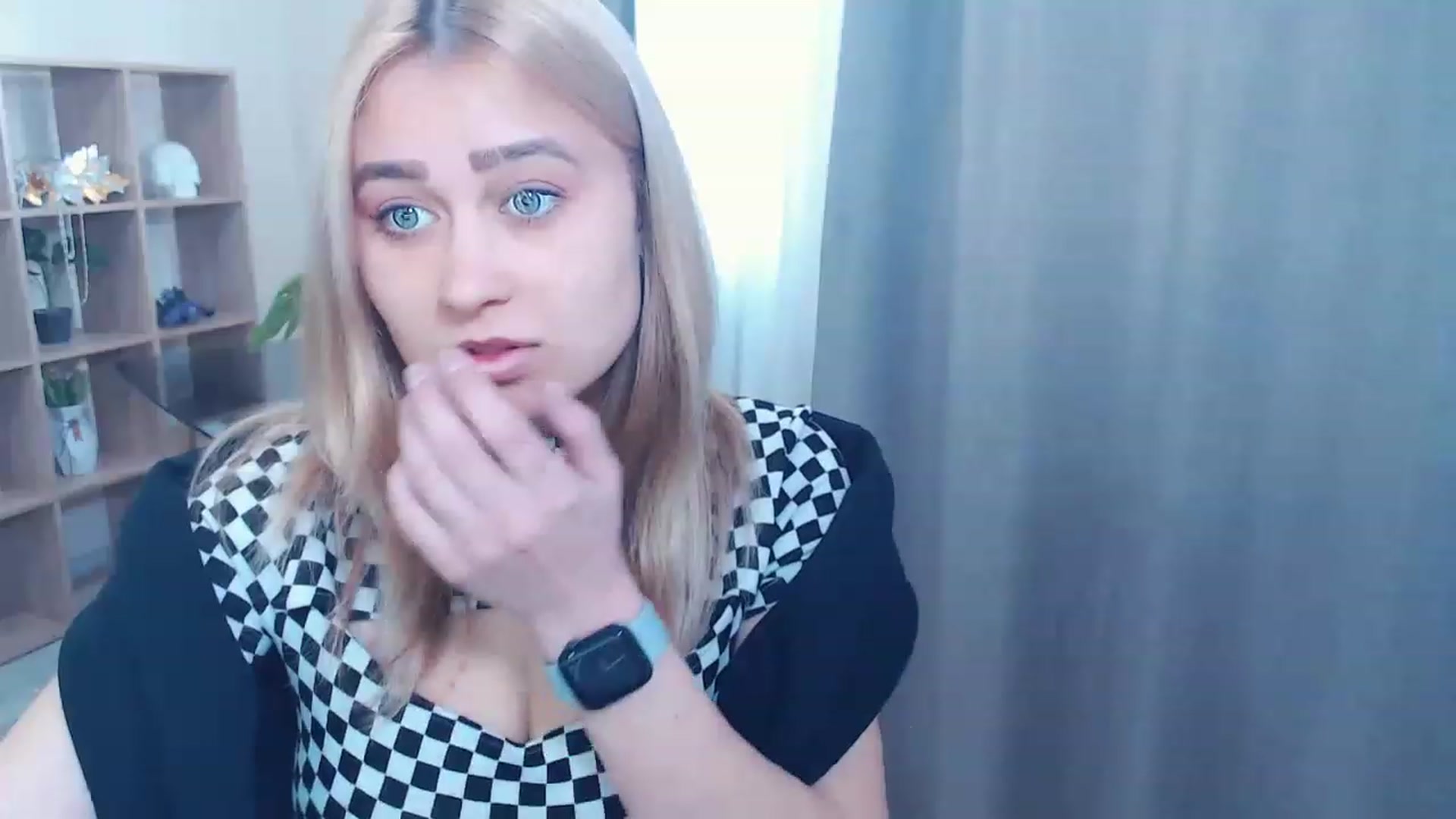 Gallery image thumbnail from Kukla_kolduna's myfreecams stream on, 03/06/2023, 15:19 image 2 of 20
