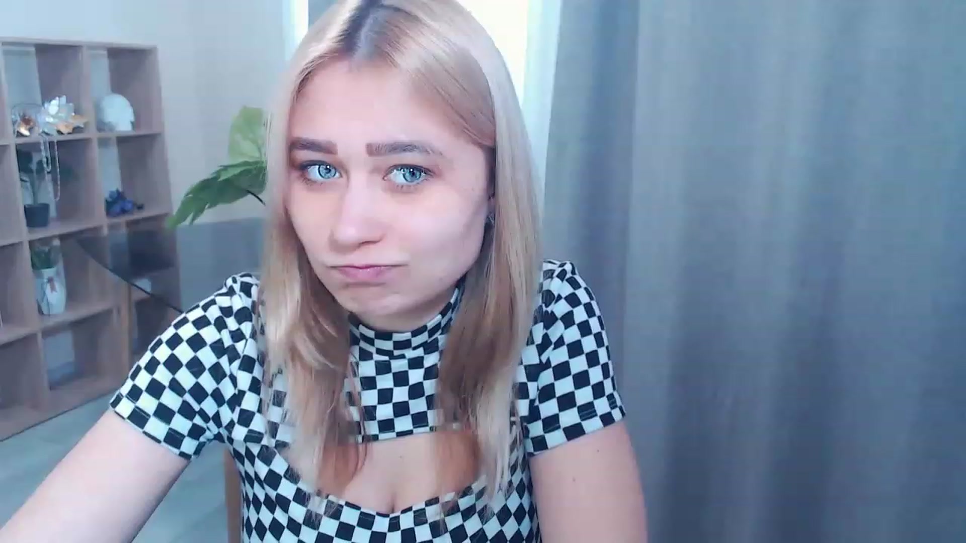 Gallery image thumbnail from Kukla_kolduna's myfreecams stream on, 03/06/2023, 15:19 image 11 of 20