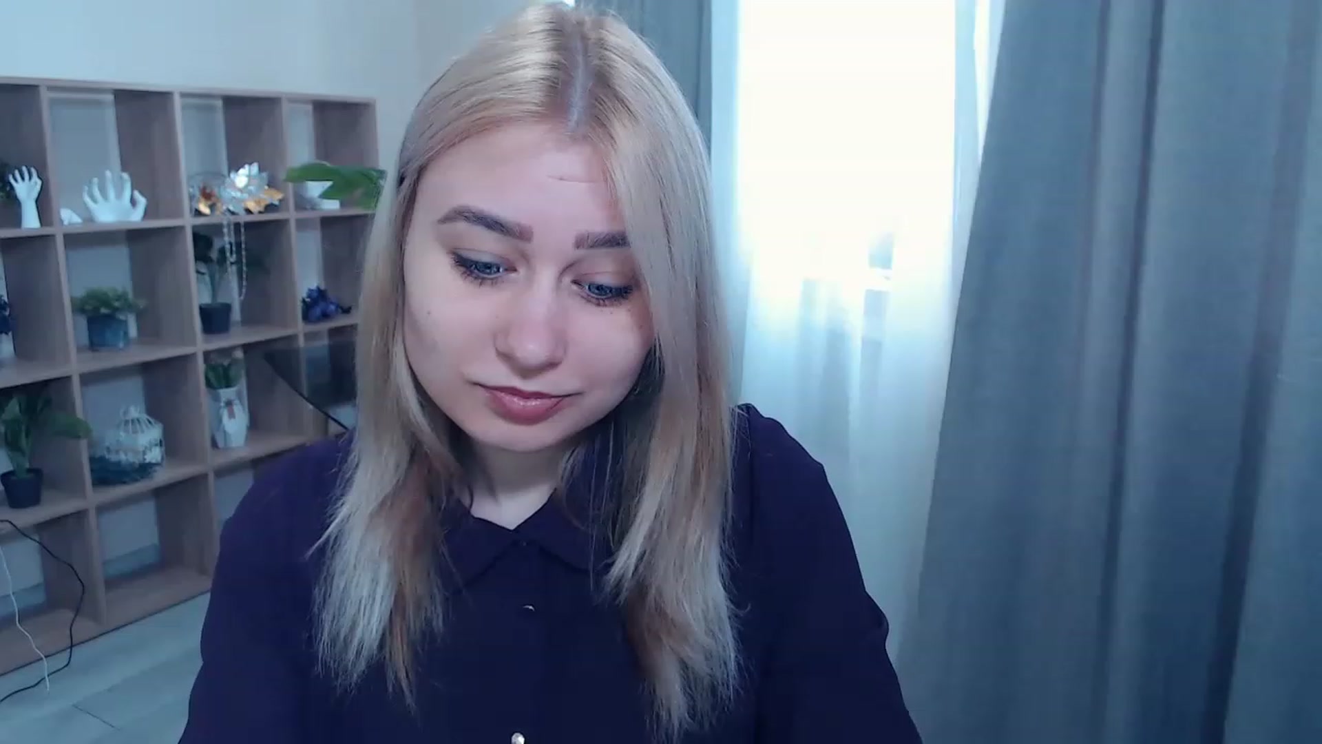 Gallery image thumbnail from Kukla_kolduna's myfreecams stream on, 03/10/2023, 10:07 image 13 of 20