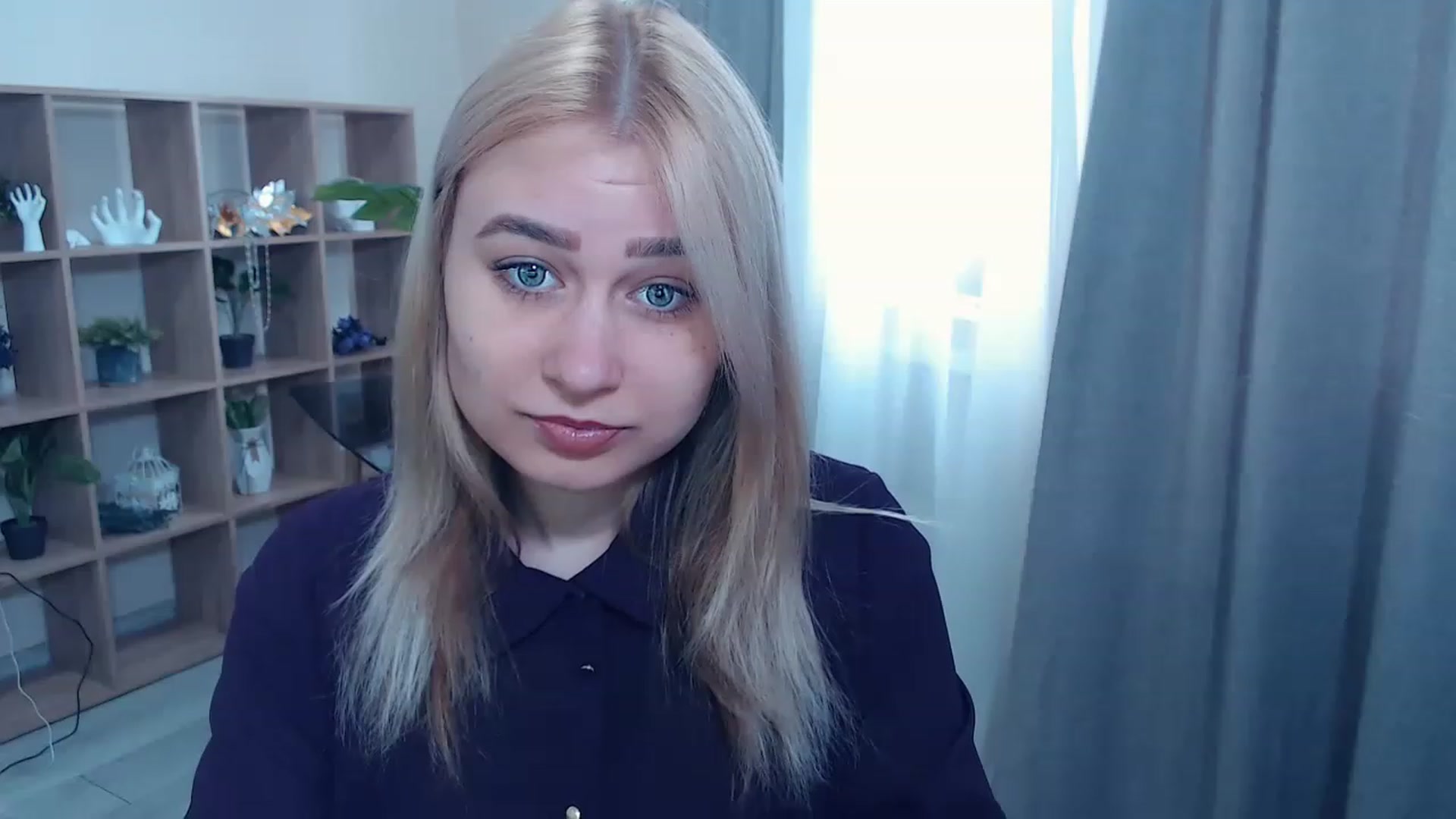 Gallery image thumbnail from Kukla_kolduna's myfreecams stream on, 03/10/2023, 10:07 image 4 of 20