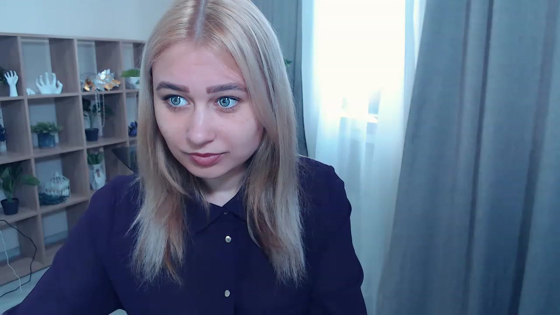 Gallery image thumbnail from Kukla_kolduna's myfreecams stream on, 03/10/2023, 11:21 image 4 of 20