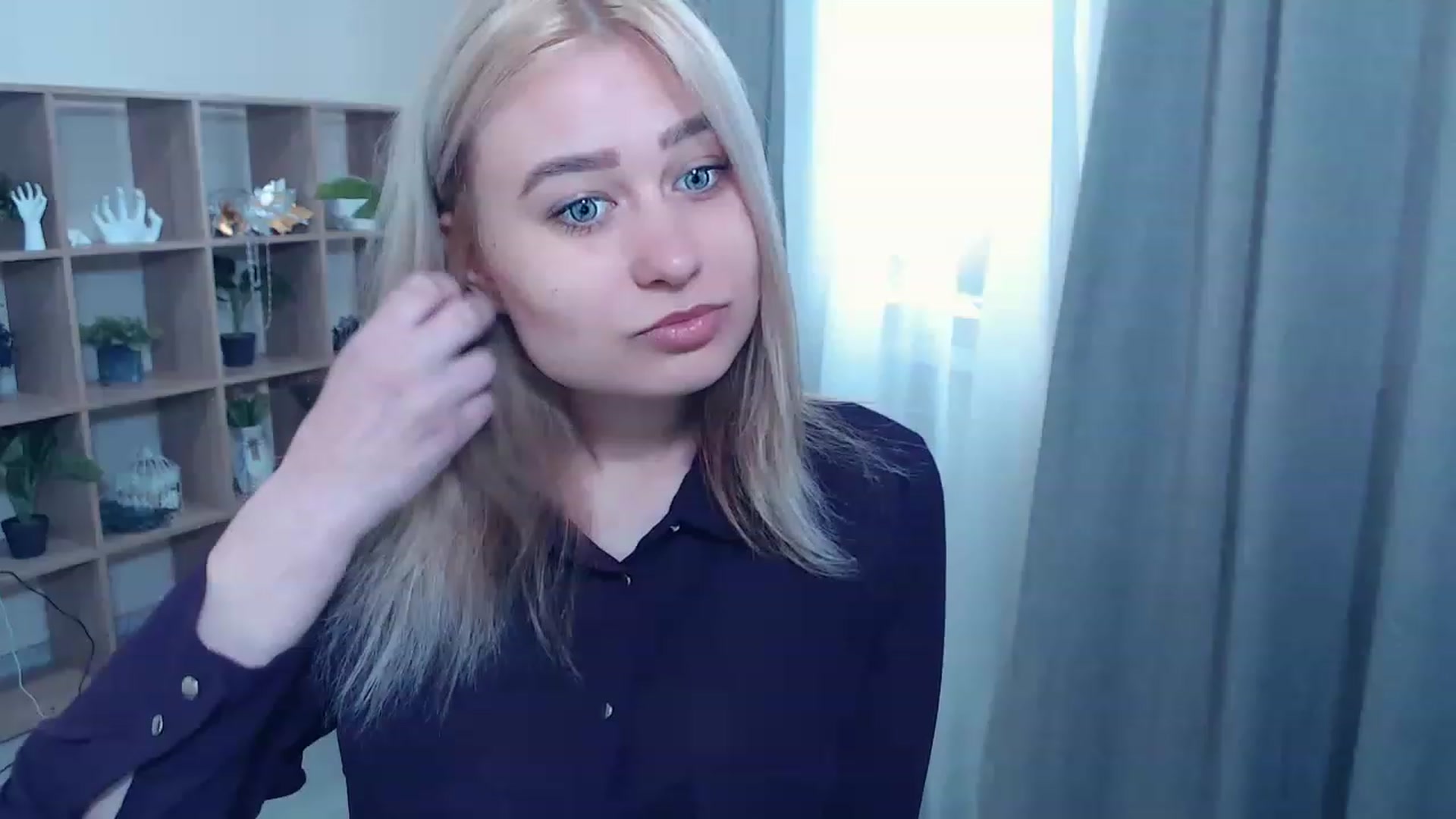 Gallery image thumbnail from Kukla_kolduna's myfreecams stream on, 03/10/2023, 11:21 image 12 of 20