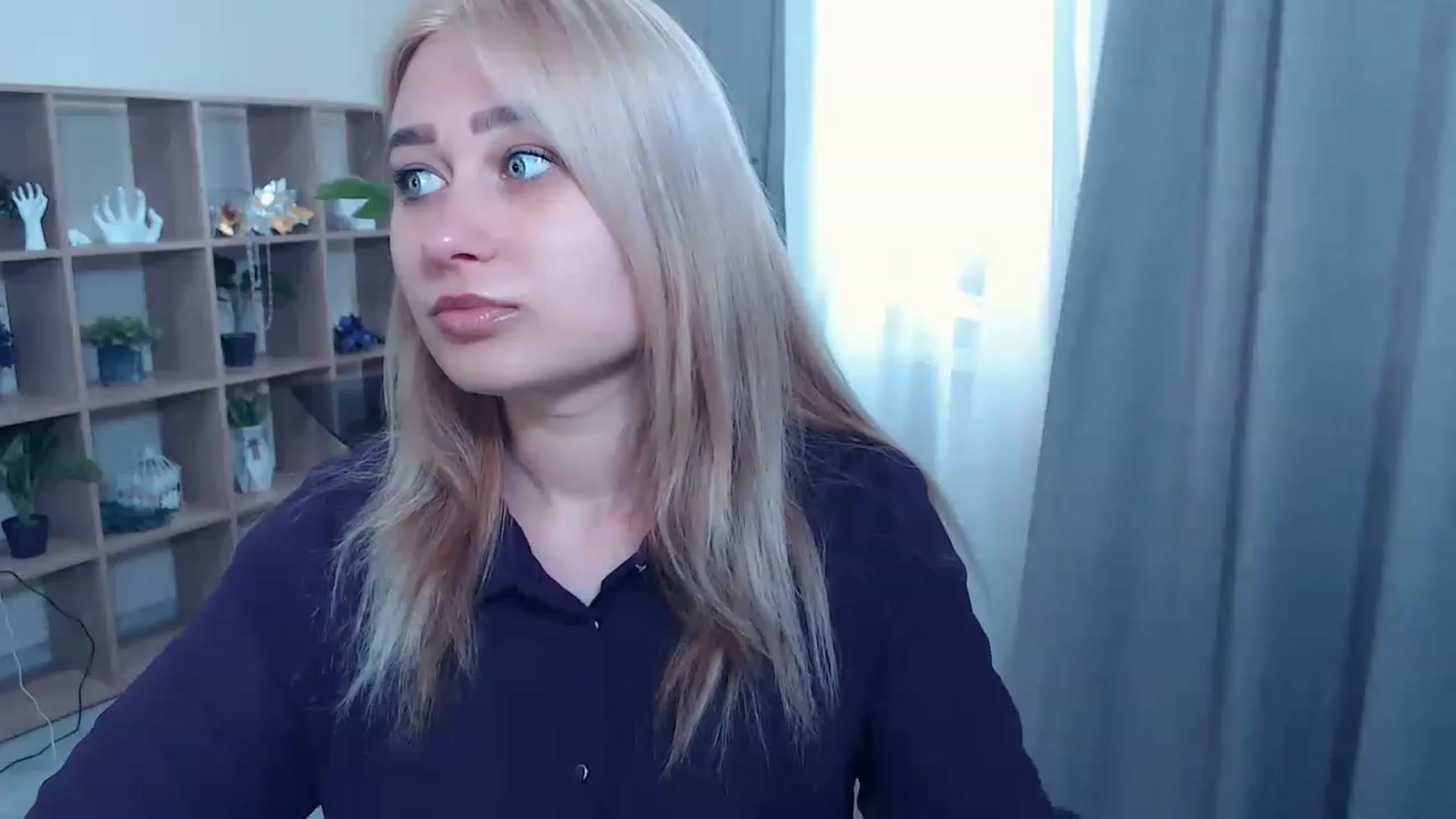Gallery image thumbnail from Kukla_kolduna's myfreecams stream on, 03/10/2023, 11:21 image 9 of 20