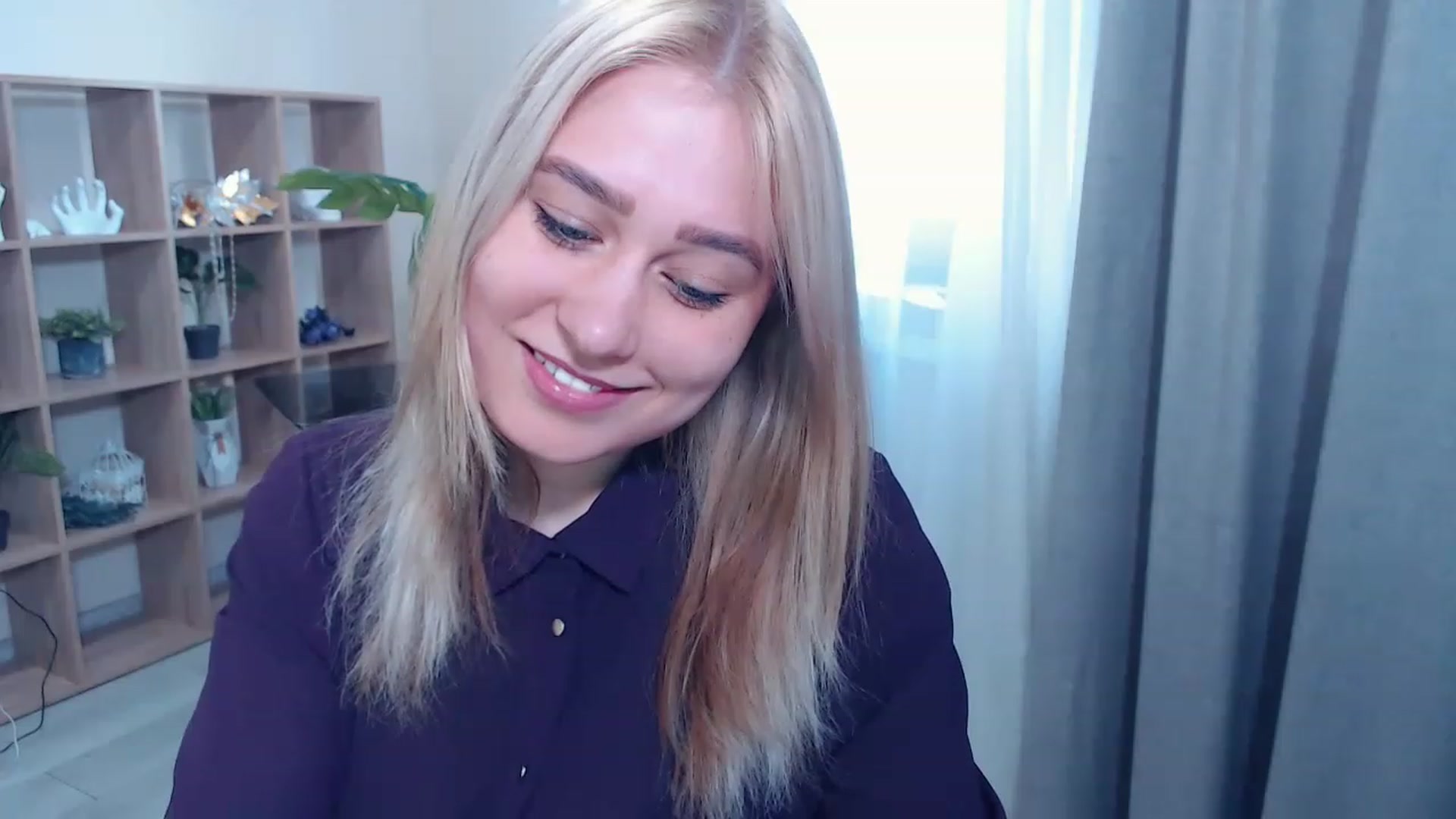 Gallery image thumbnail from Kukla_kolduna's myfreecams stream on, 03/10/2023, 14:23 image 16 of 20