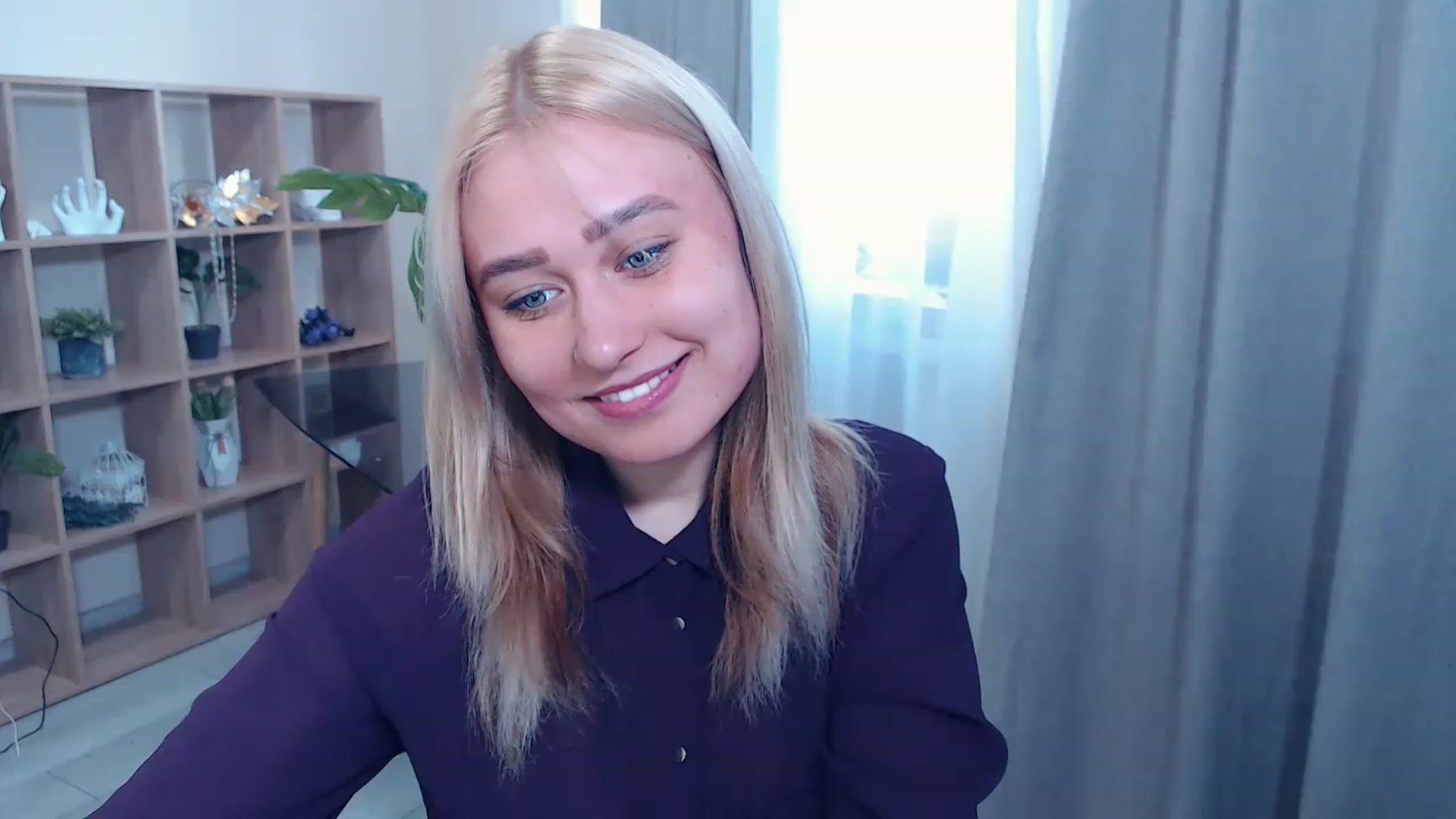 Gallery image thumbnail from Kukla_kolduna's myfreecams stream on, 03/10/2023, 14:23 image 14 of 20