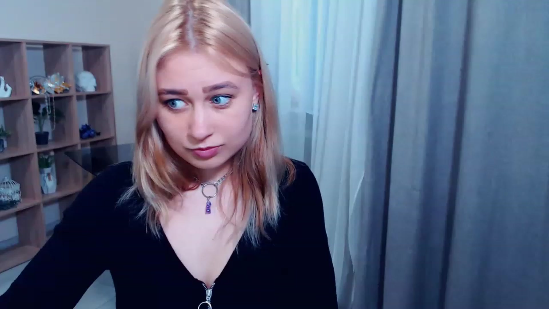 Gallery image thumbnail from Kukla_kolduna's myfreecams stream on, 03/11/2023, 15:00 image 16 of 20