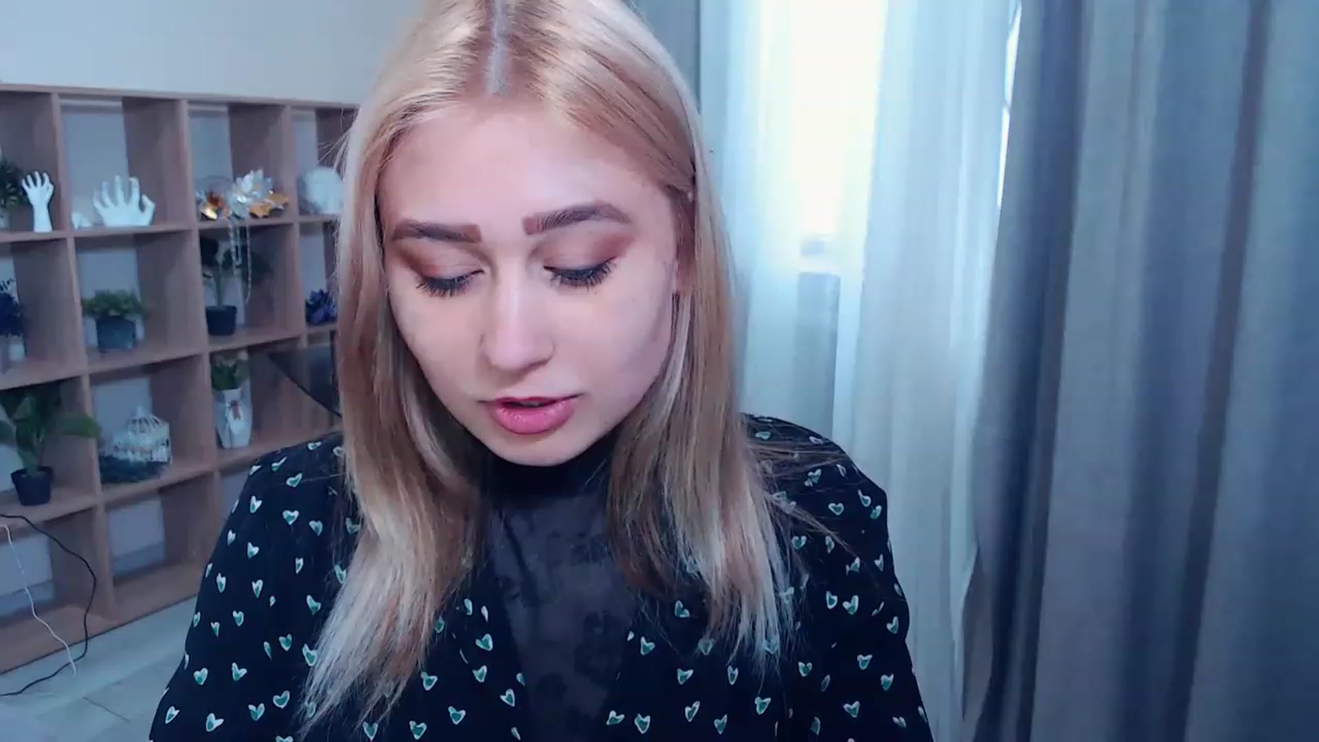 Gallery image thumbnail from Kukla_kolduna's myfreecams stream on, 03/12/2023, 14:29 image 13 of 20