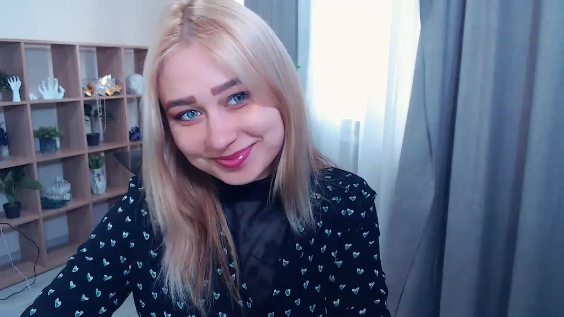 Gallery image thumbnail from Kukla_kolduna's myfreecams stream on, 03/12/2023, 14:29 image 17 of 20