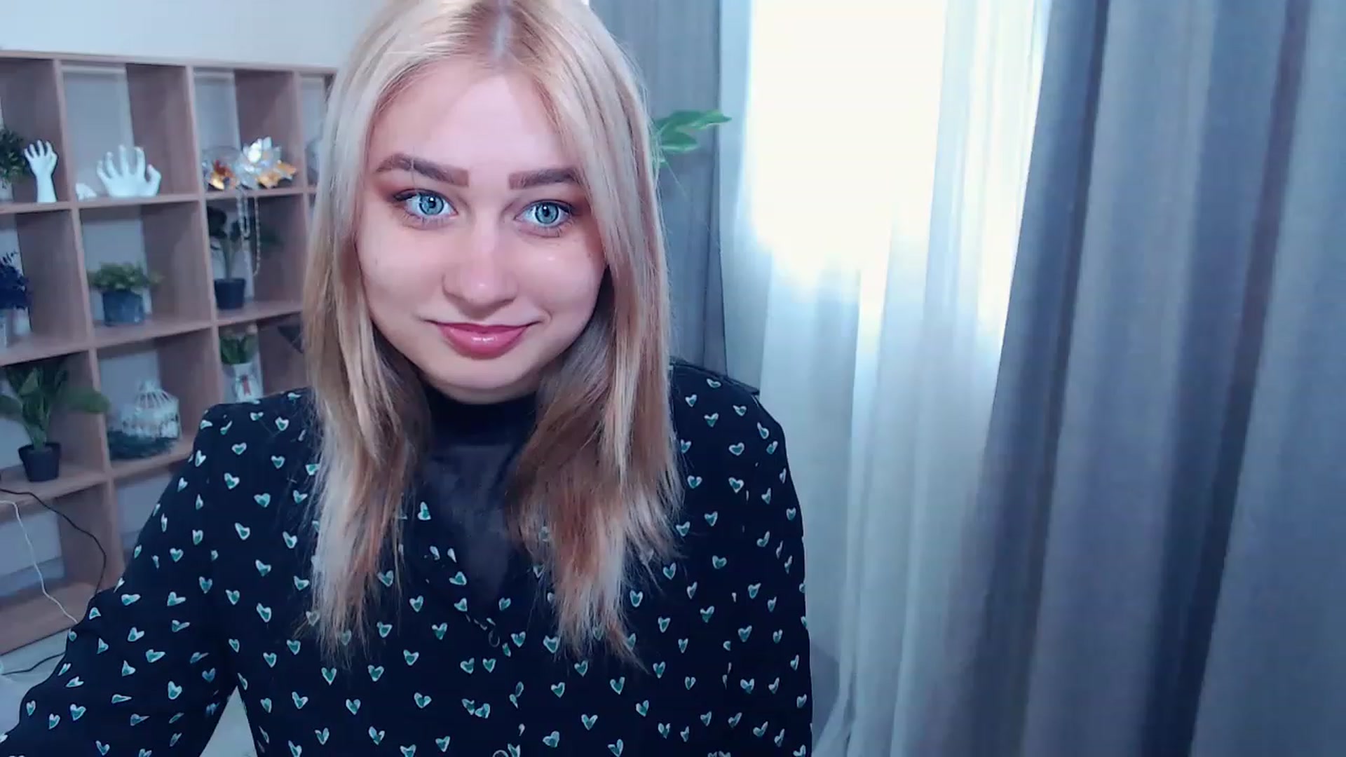 Gallery image thumbnail from Kukla_kolduna's myfreecams stream on, 03/12/2023, 14:29 image 1 of 20