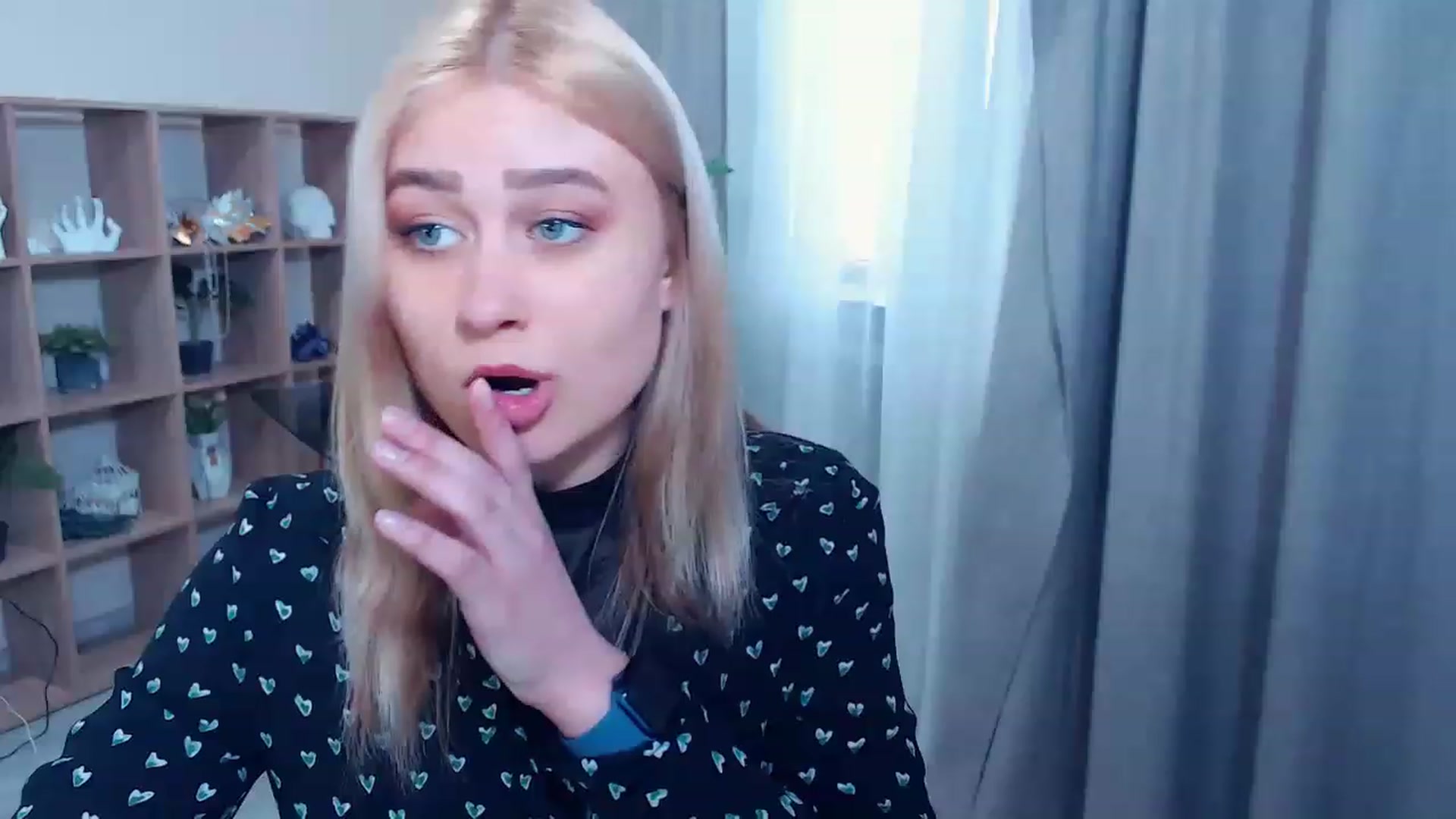 Gallery image thumbnail from Kukla_kolduna's myfreecams stream on, 03/12/2023, 15:00 image 14 of 20