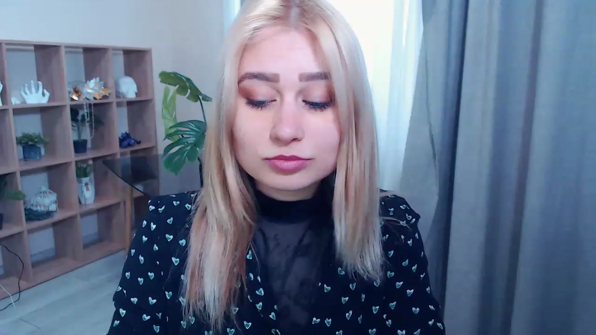Gallery image thumbnail from Kukla_kolduna's myfreecams stream on, 03/12/2023, 15:00 image 8 of 20