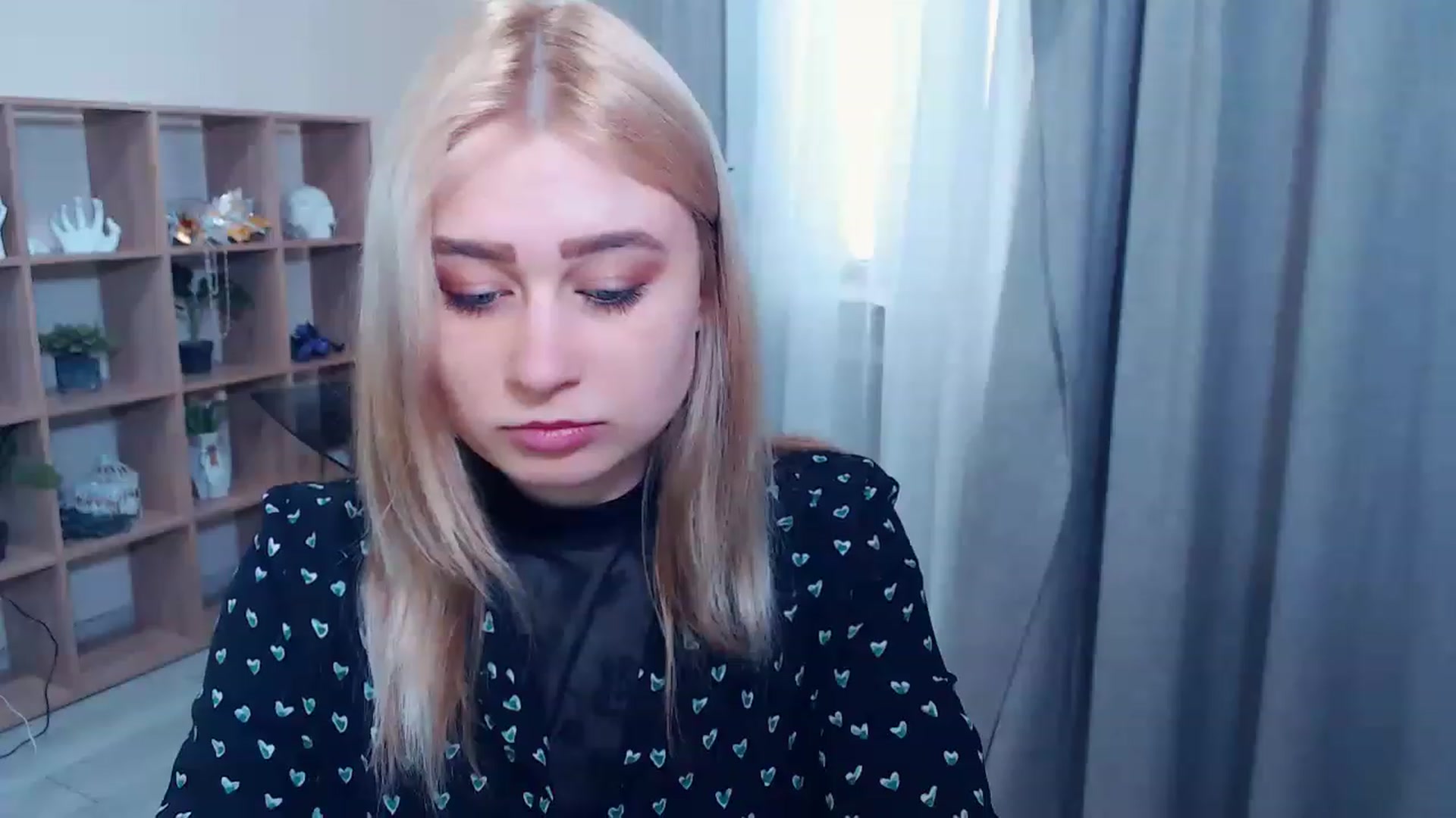 Gallery image thumbnail from Kukla_kolduna's myfreecams stream on, 03/12/2023, 15:00 image 18 of 20