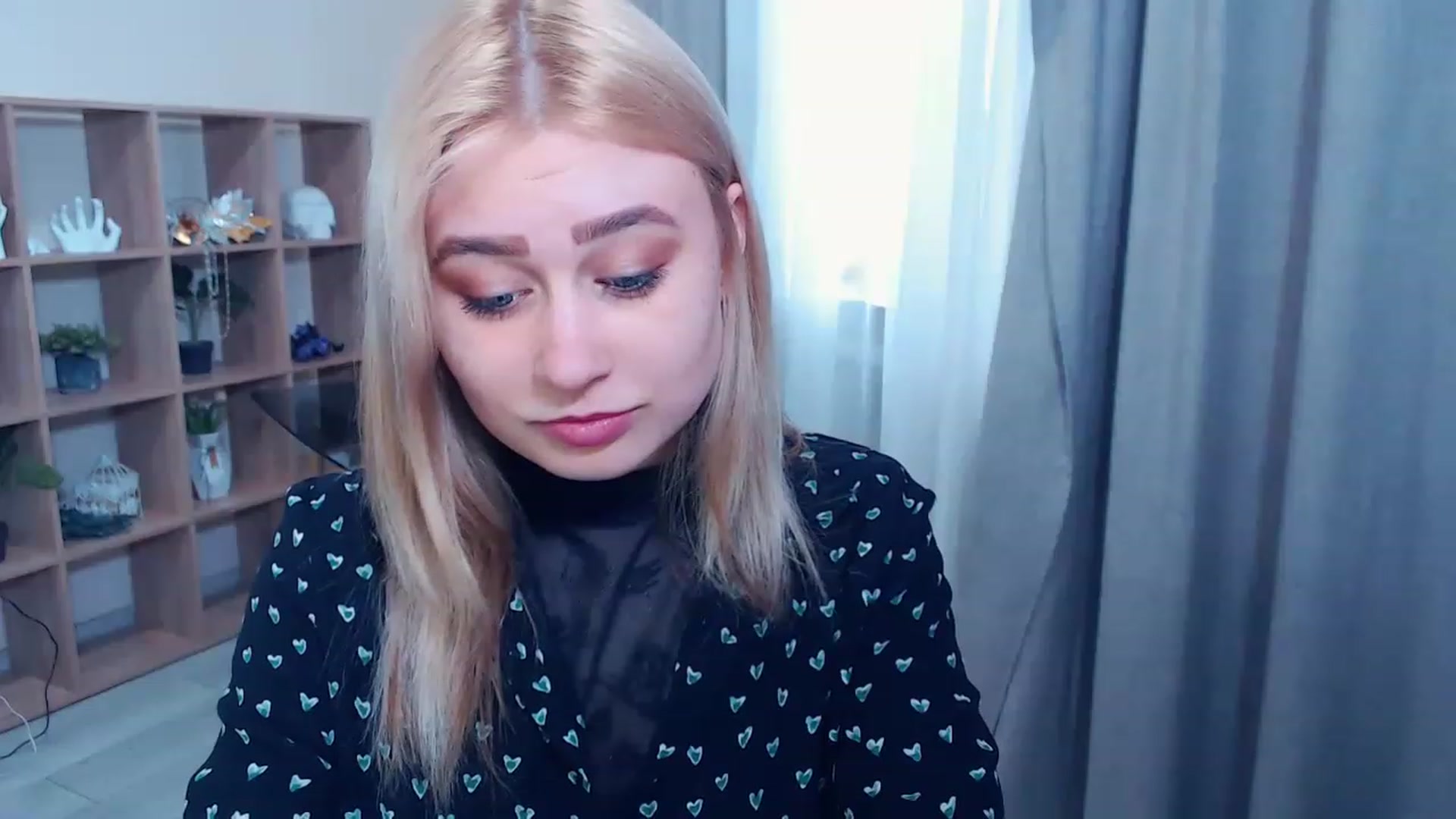 Gallery image thumbnail from Kukla_kolduna's myfreecams stream on, 03/12/2023, 15:00 image 9 of 20