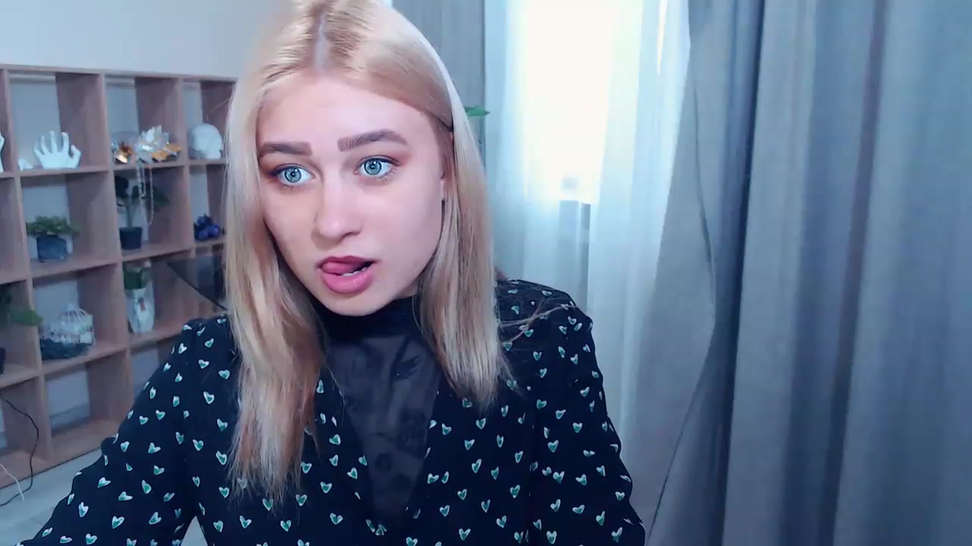 Gallery image thumbnail from Kukla_kolduna's myfreecams stream on, 03/12/2023, 15:00 image 10 of 20