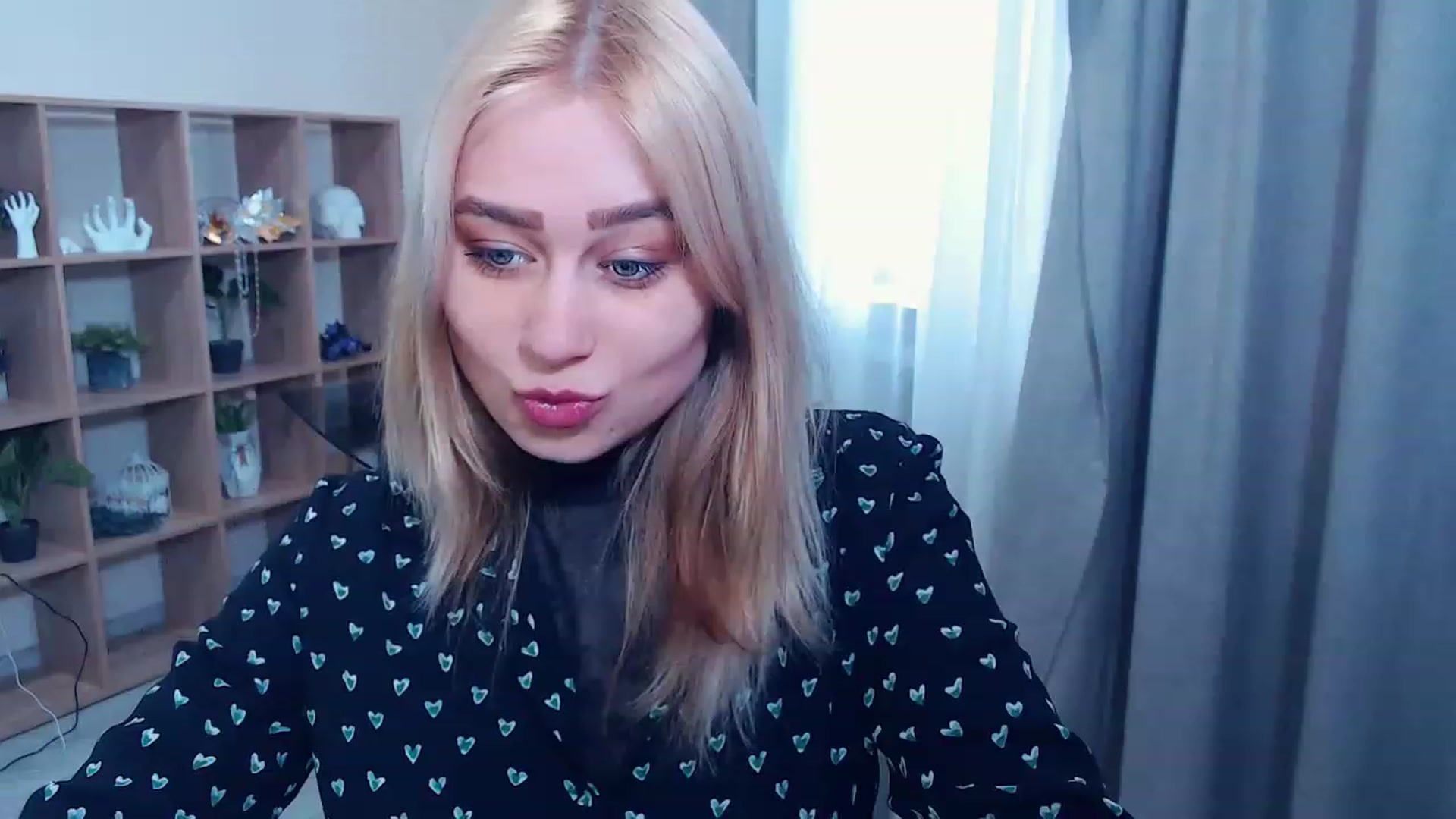 Gallery image thumbnail from Kukla_kolduna's myfreecams stream on, 03/12/2023, 15:00 image 1 of 20