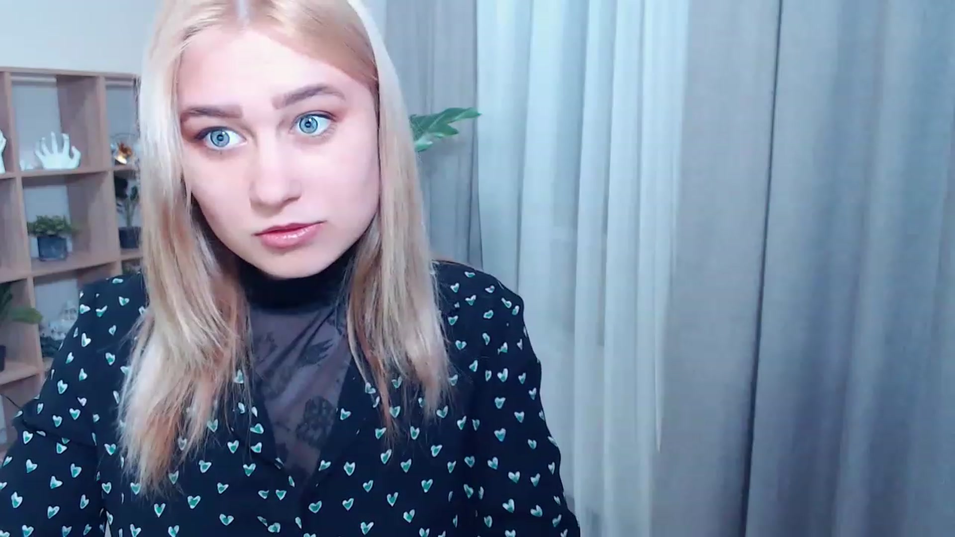 Gallery image thumbnail from Kukla_kolduna's myfreecams stream on, 03/12/2023, 16:30 image 17 of 20