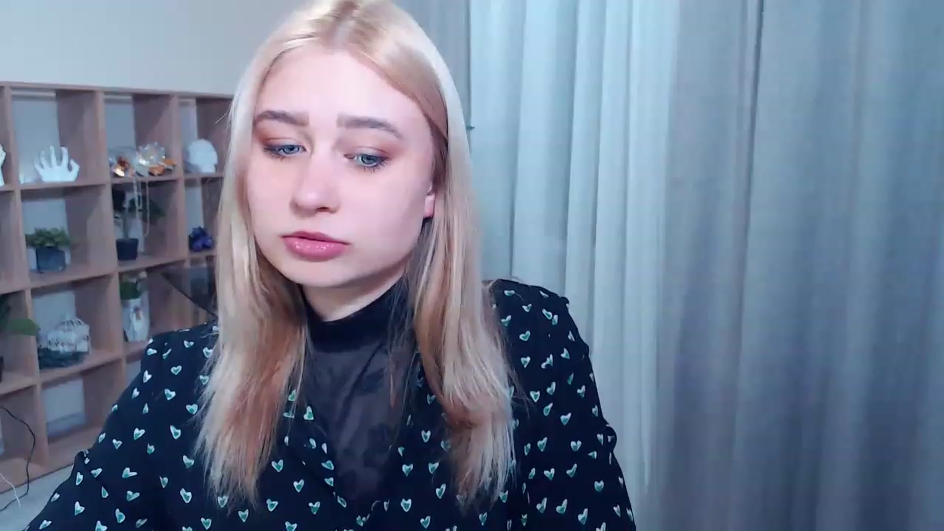 Gallery image thumbnail from Kukla_kolduna's myfreecams stream on, 03/12/2023, 17:27 image 2 of 20