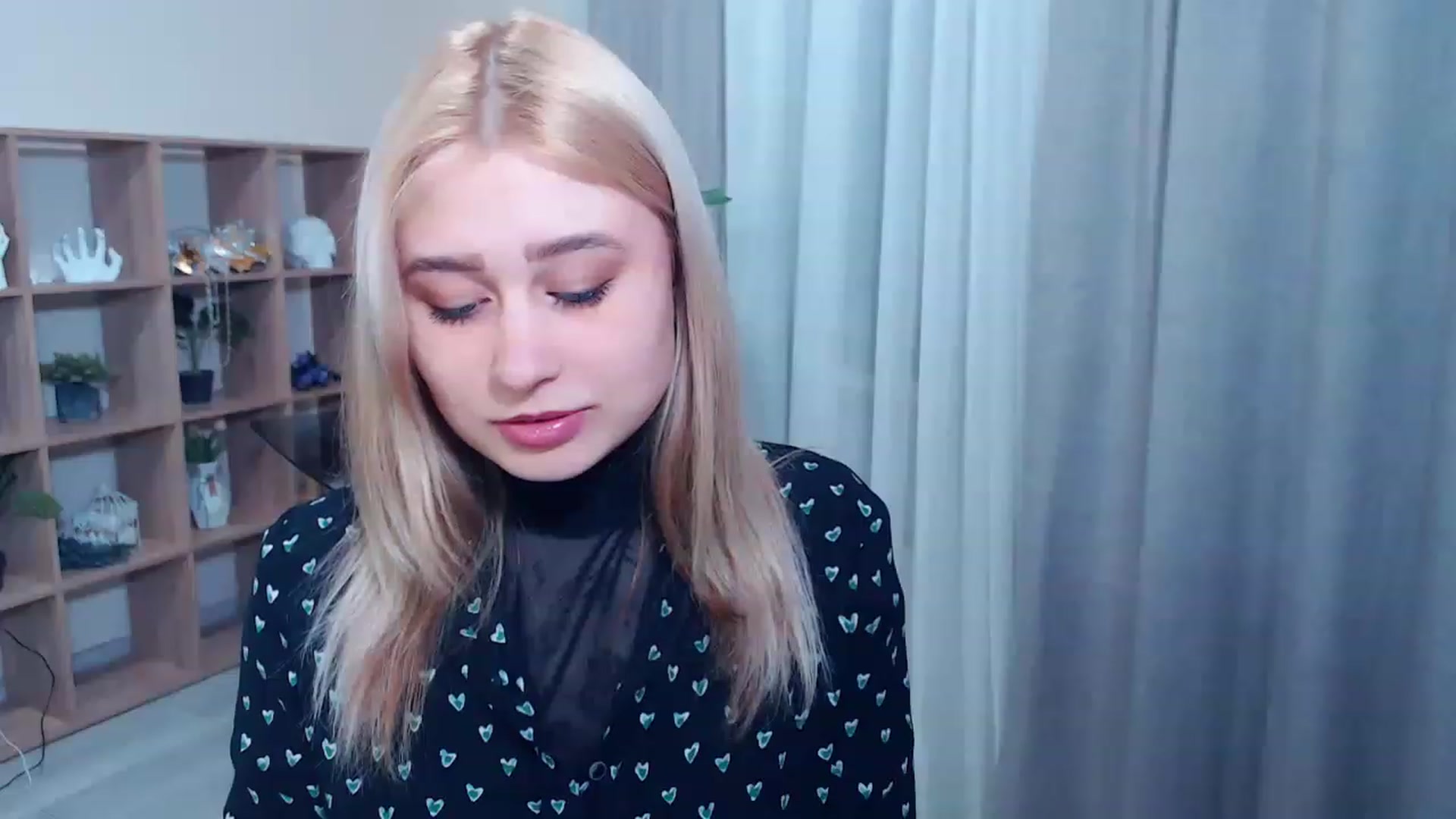 Gallery image thumbnail from Kukla_kolduna's myfreecams stream on, 03/12/2023, 17:27 image 5 of 20