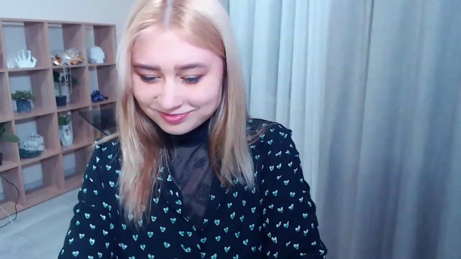 Gallery image thumbnail from Kukla_kolduna's myfreecams stream on, 03/12/2023, 17:27 image 13 of 20