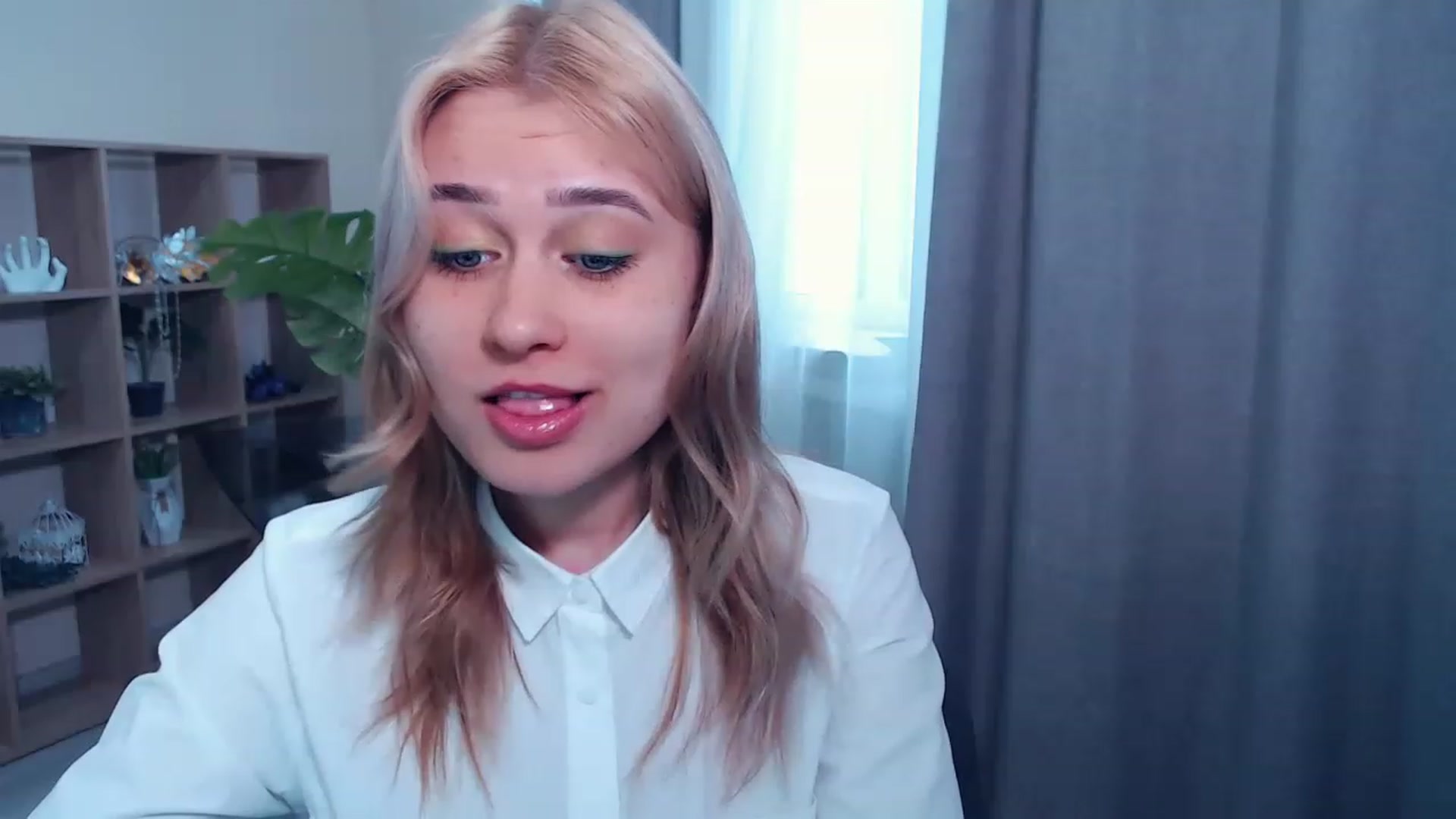 Gallery image thumbnail from Kukla_kolduna's myfreecams stream on, 03/16/2023, 10:40 image 7 of 20